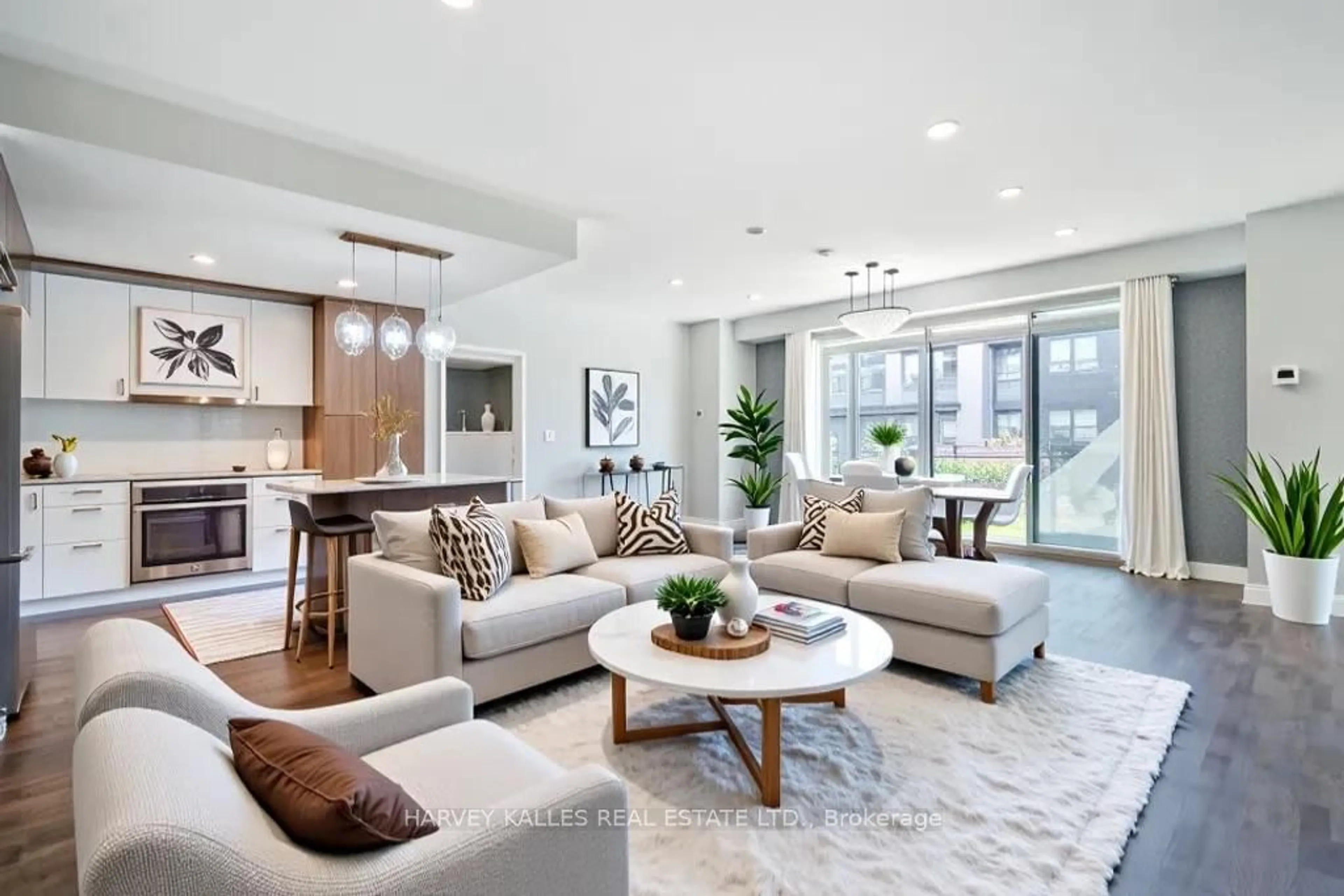 Living room with furniture, unknown for 1575 Lakeshore Rd #366, Mississauga Ontario L5J 0B1