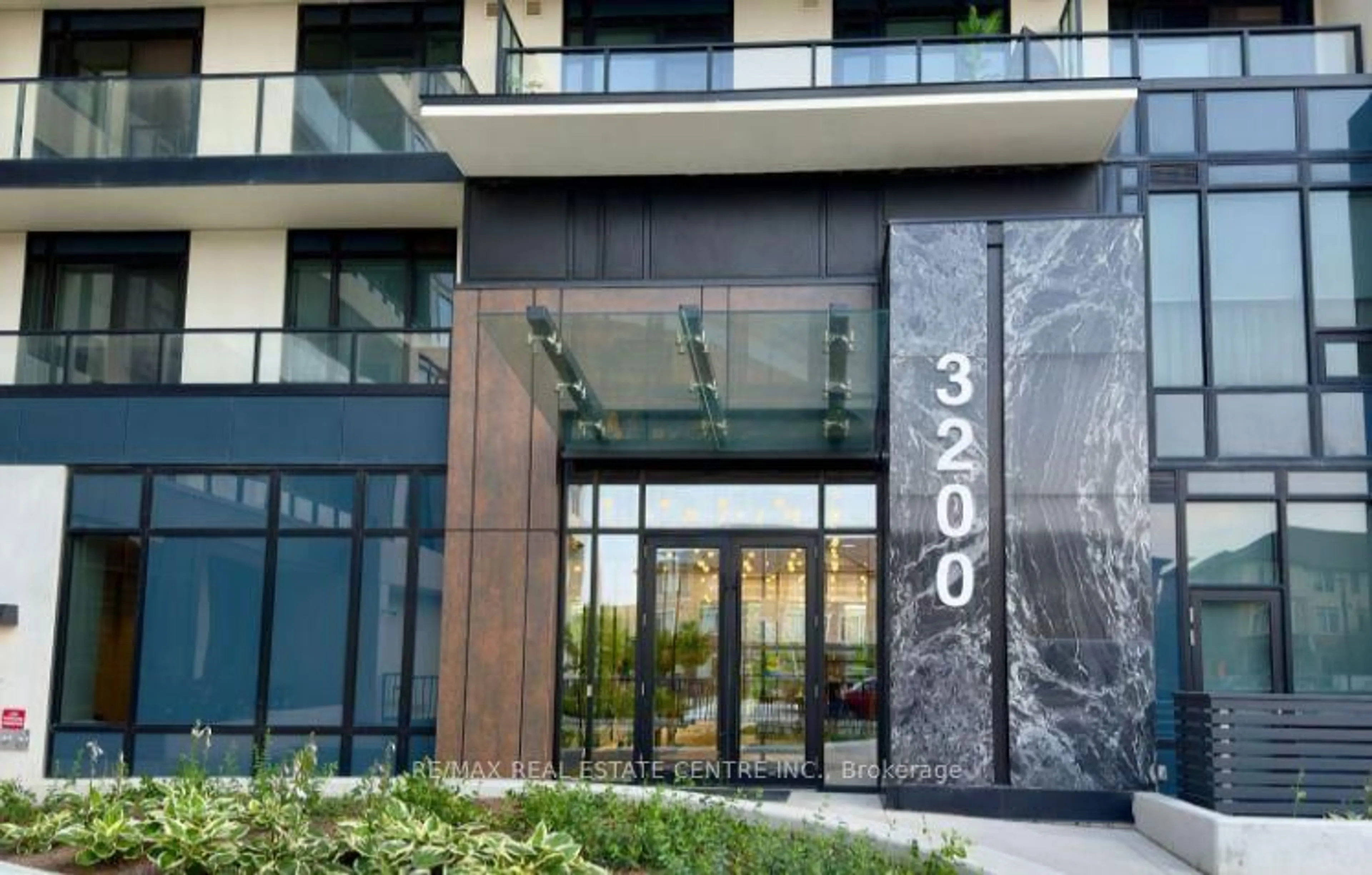 Unknown for 3200 William Coltson Ave #917, Oakville Ontario L6H 7W6