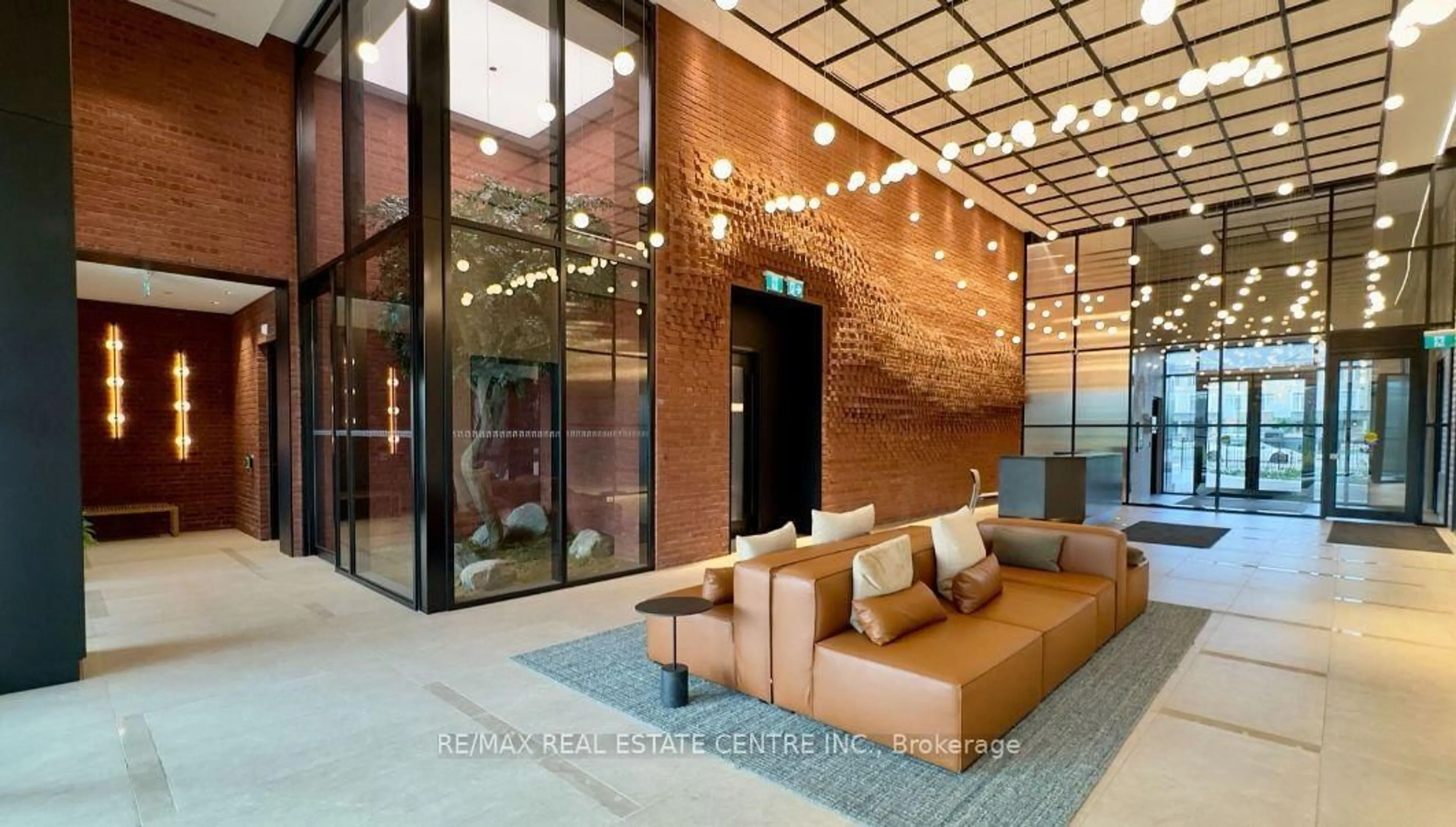 Lobby for 3200 William Coltson Ave #917, Oakville Ontario L6H 7W6