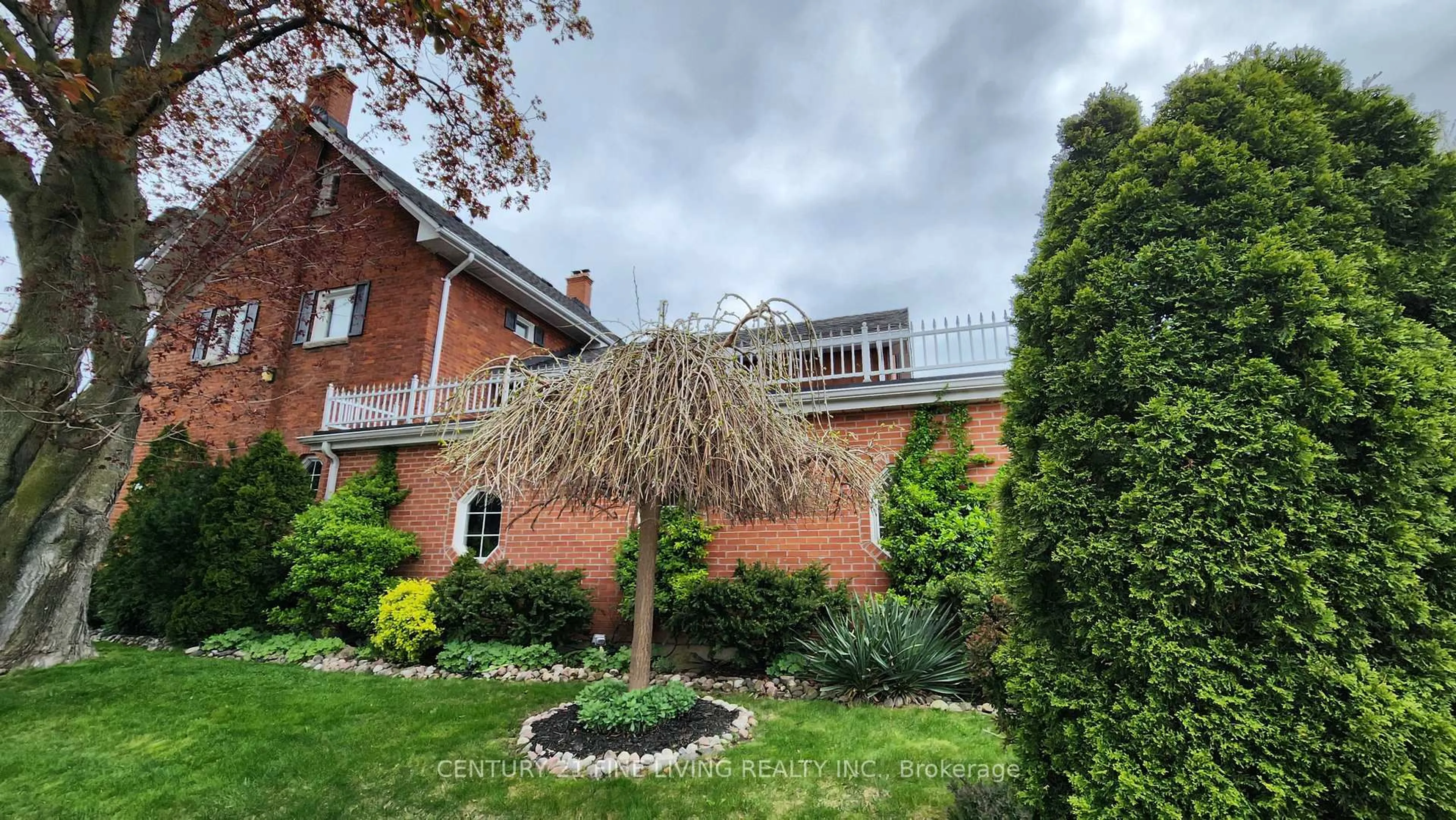 Unknown for 30 Norgrove Cres, Toronto Ontario M9P 3C6