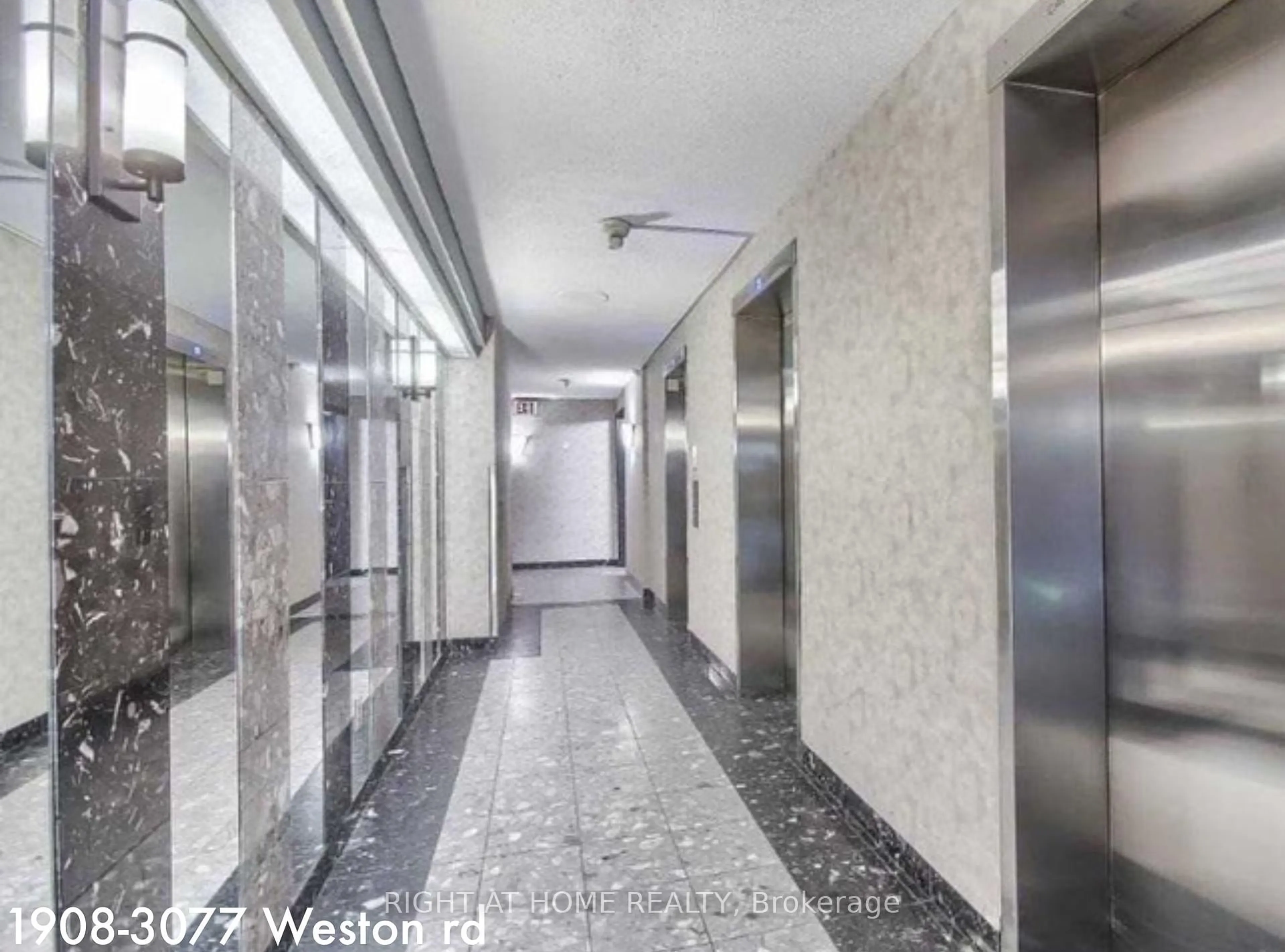 Indoor foyer for 3077 WESTON Rd #1908, Toronto Ontario M9M 3A1