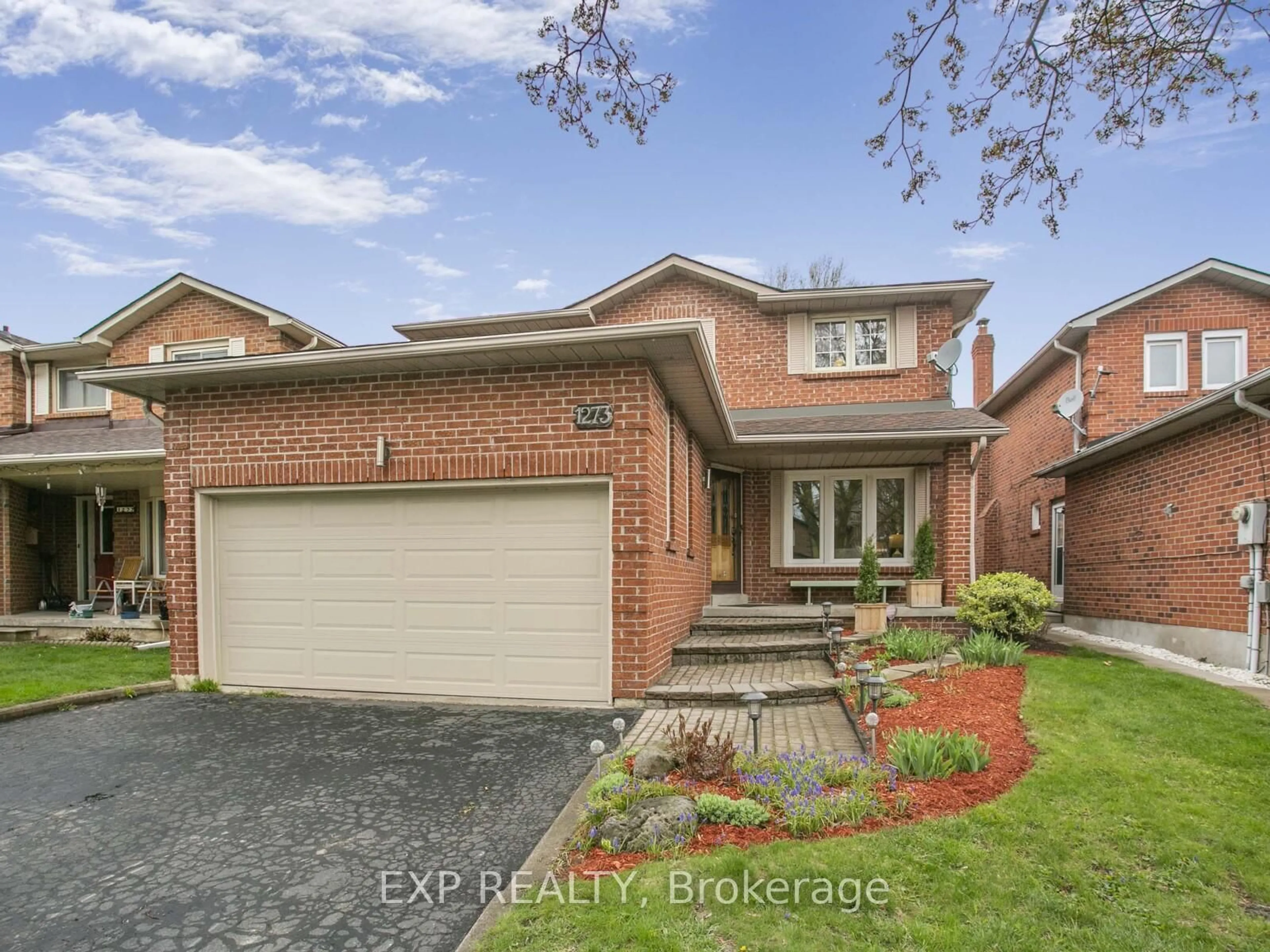 Home with brick exterior material, street for 1273 Dexter Cres, Mississauga Ontario L5G 4R7