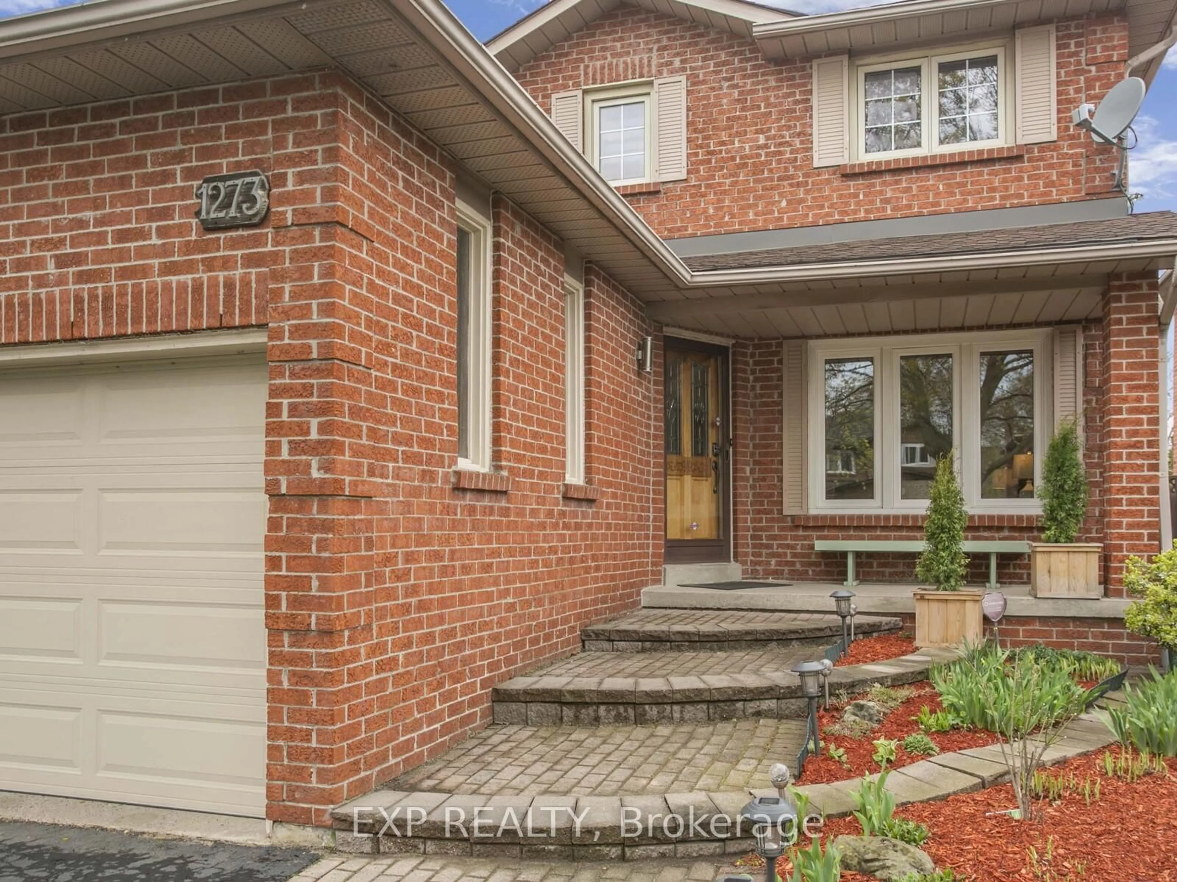 Home with brick exterior material, street for 1273 Dexter Cres, Mississauga Ontario L5G 4R7