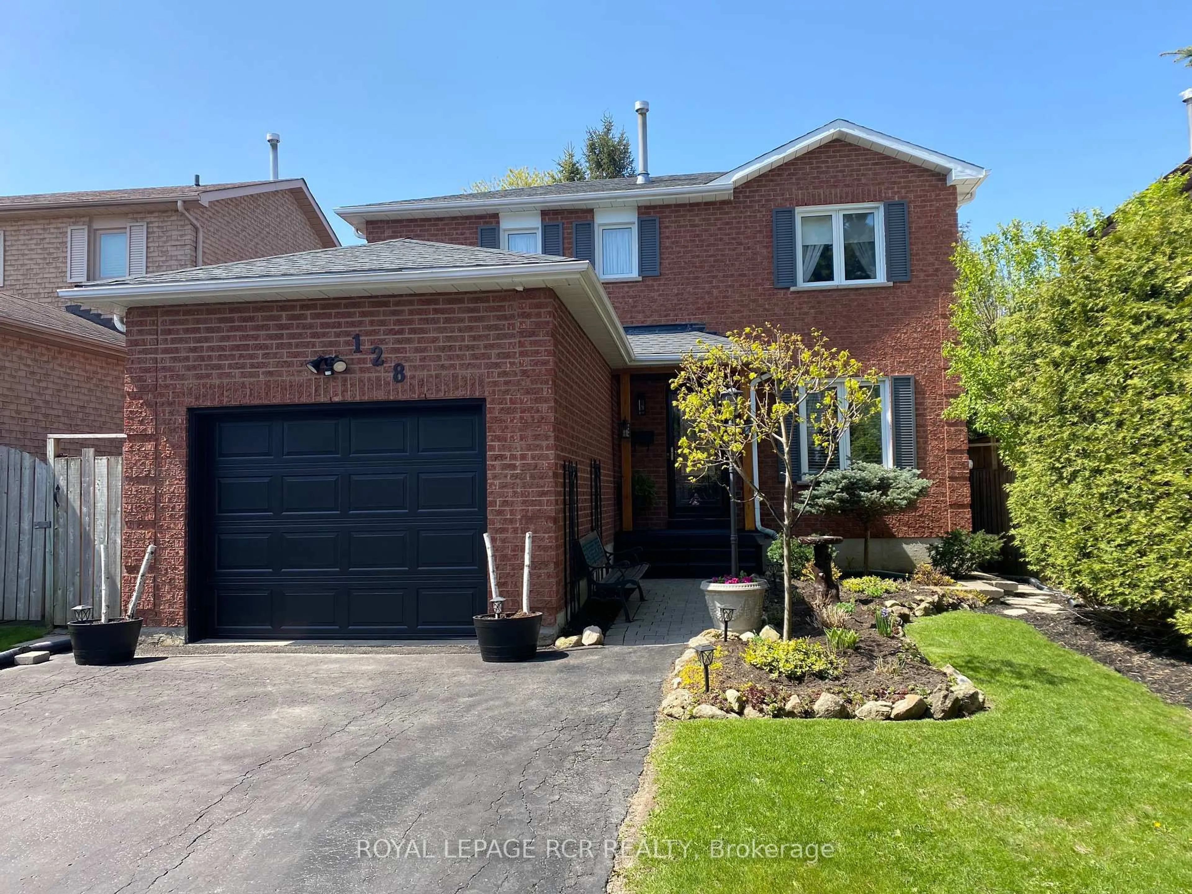 Home with brick exterior material, street for 128 Elaine Dr, Orangeville Ontario L9W 4S1