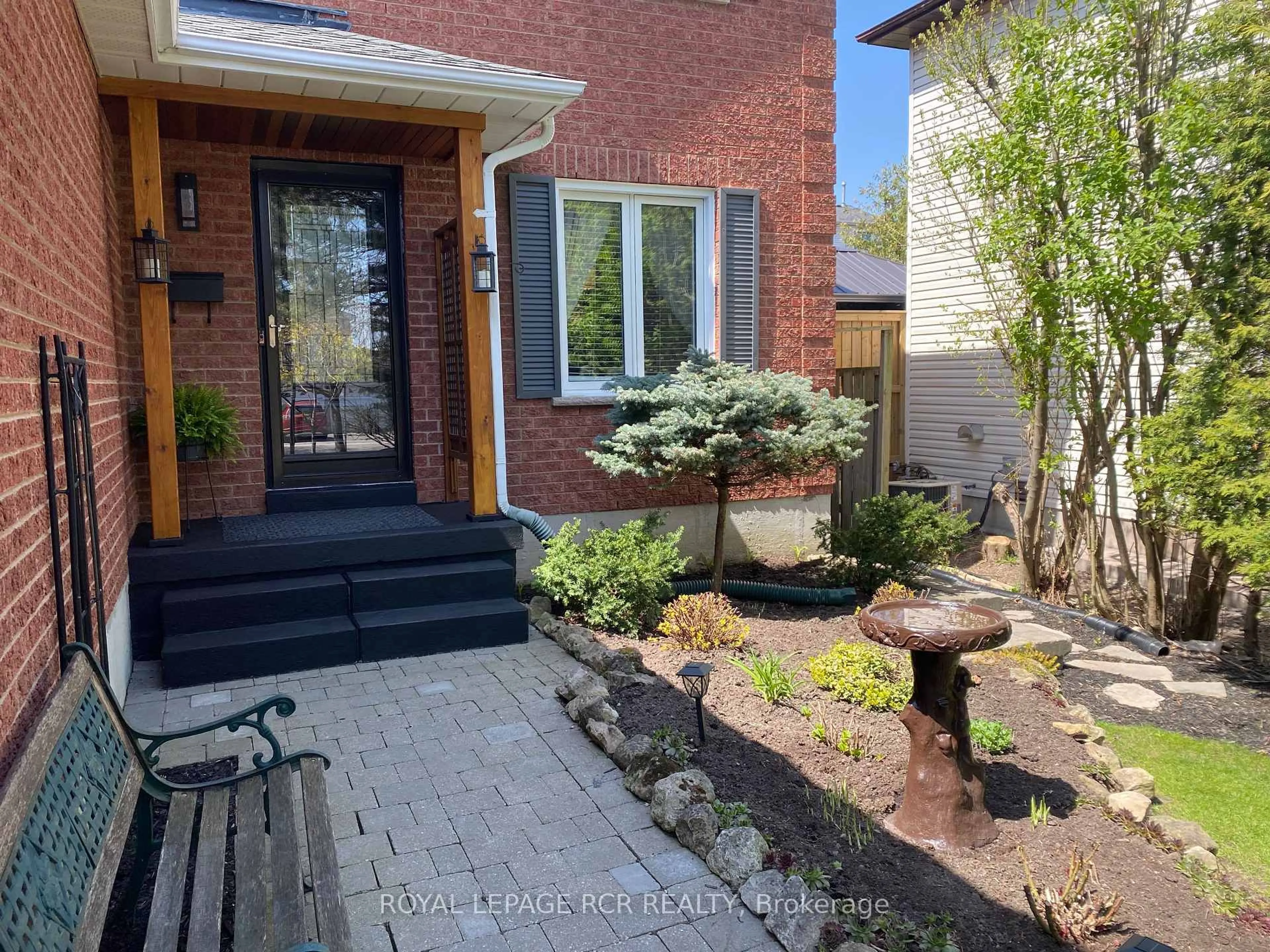 Home with brick exterior material, street for 128 Elaine Dr, Orangeville Ontario L9W 4S1