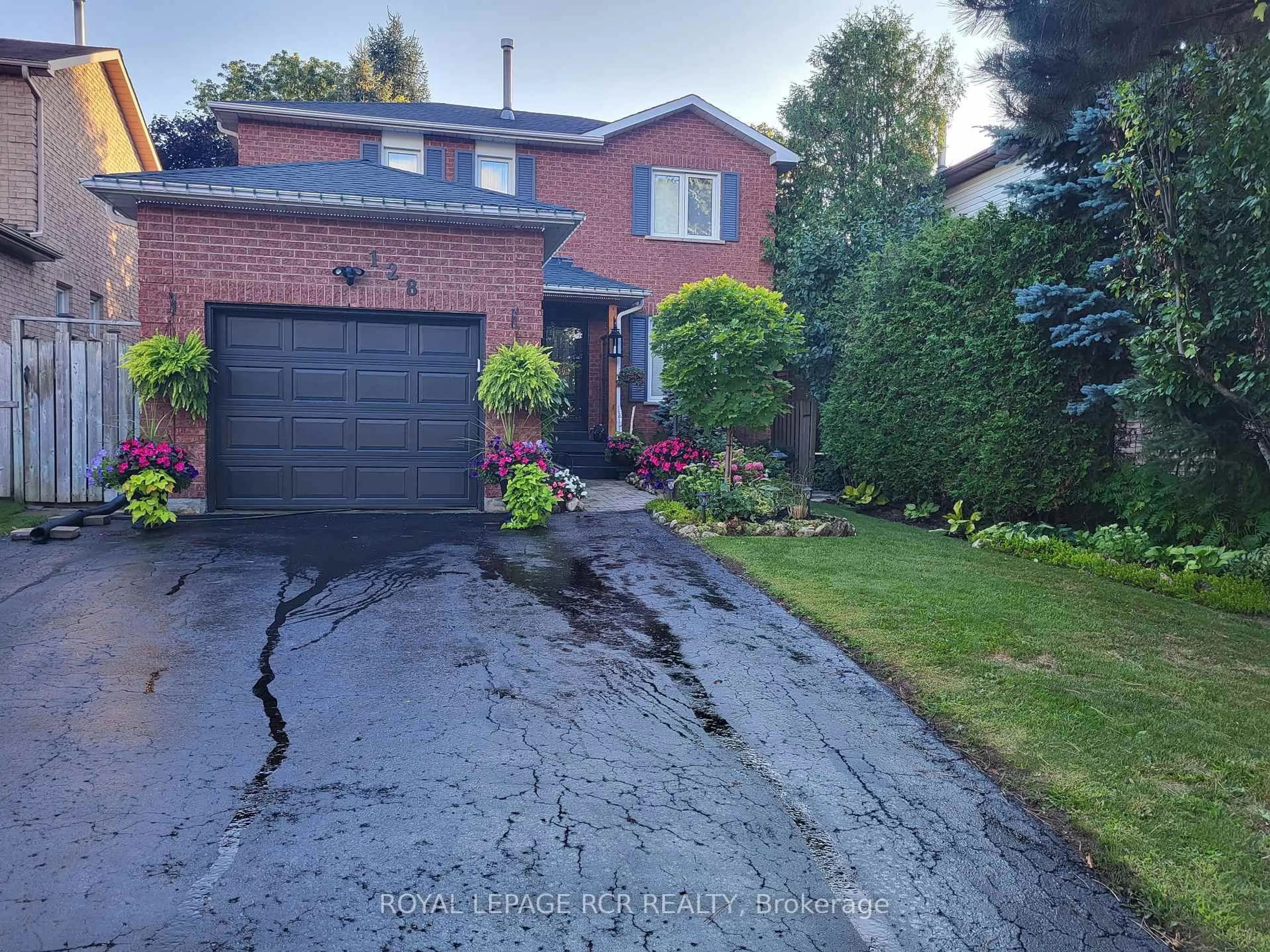 Home with brick exterior material, street for 128 Elaine Dr, Orangeville Ontario L9W 4S1