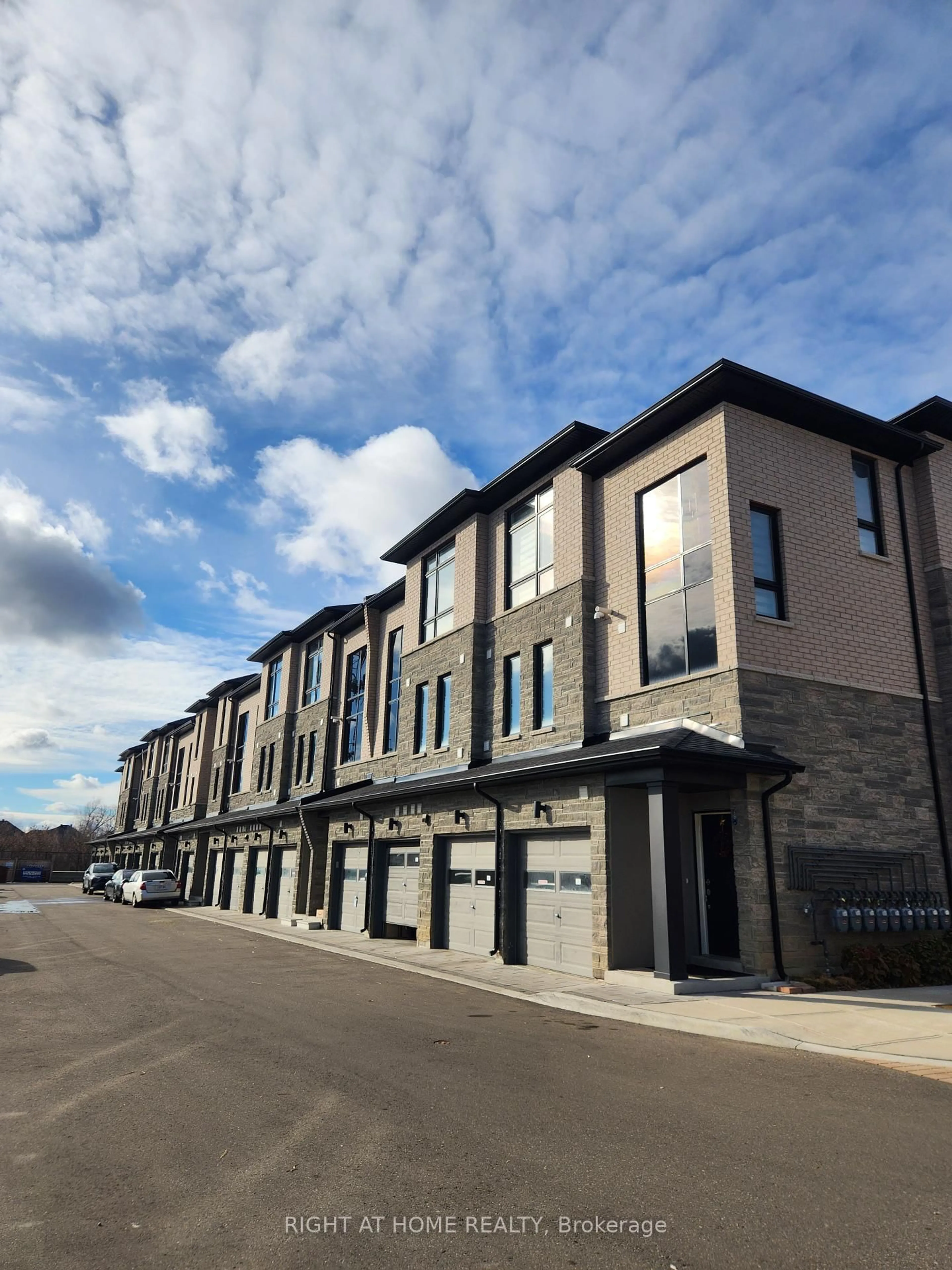 Unknown for 9440 The Gore Rd #45, Brampton Ontario L6P 4P9