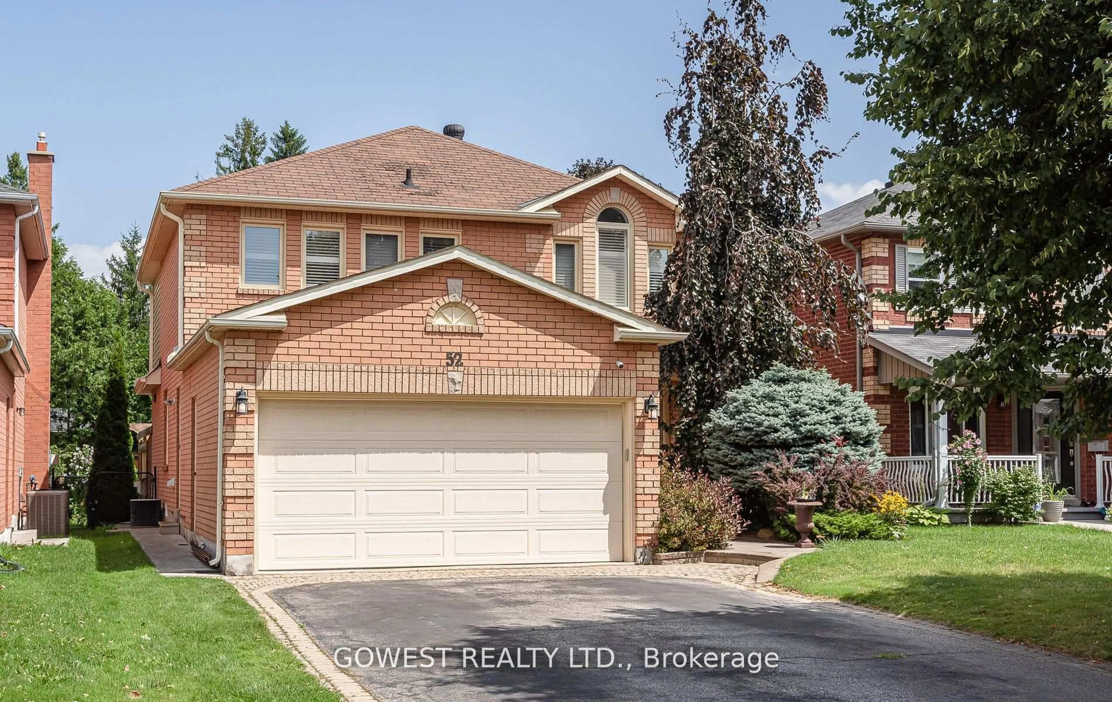 Home with brick exterior material, street for 52 Davis Cres, Halton Hills Ontario L7G 5P5