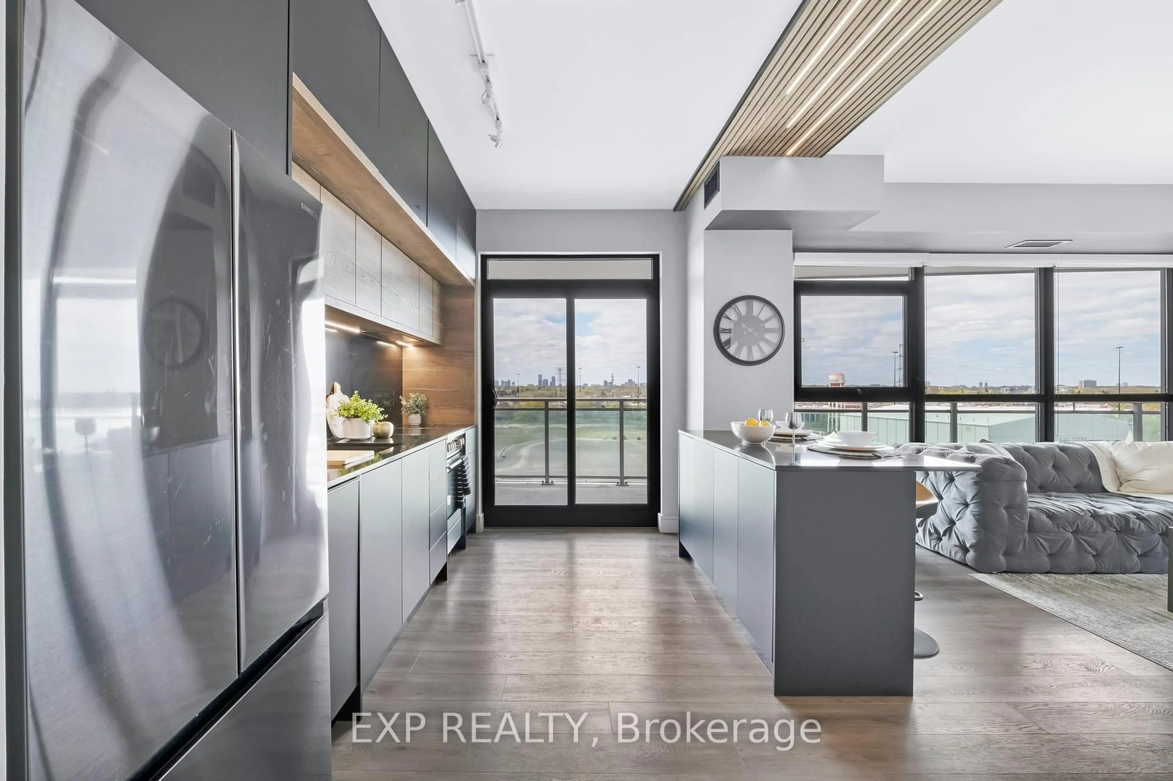 Open concept kitchen, ceramic/tile floor for 33 Shore Breeze Dr #904, Toronto Ontario M8V 1A1