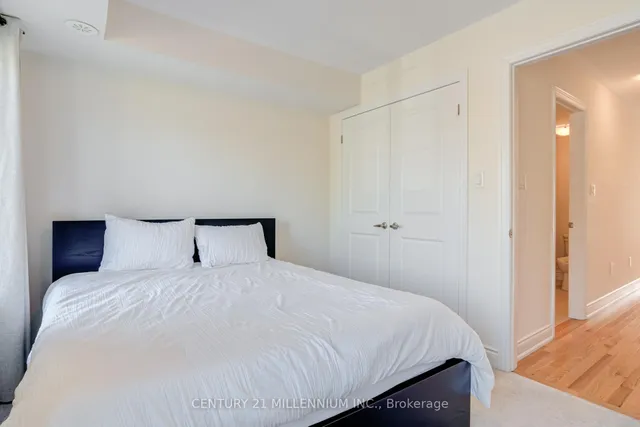 Additional property image - 1044A Islington Ave