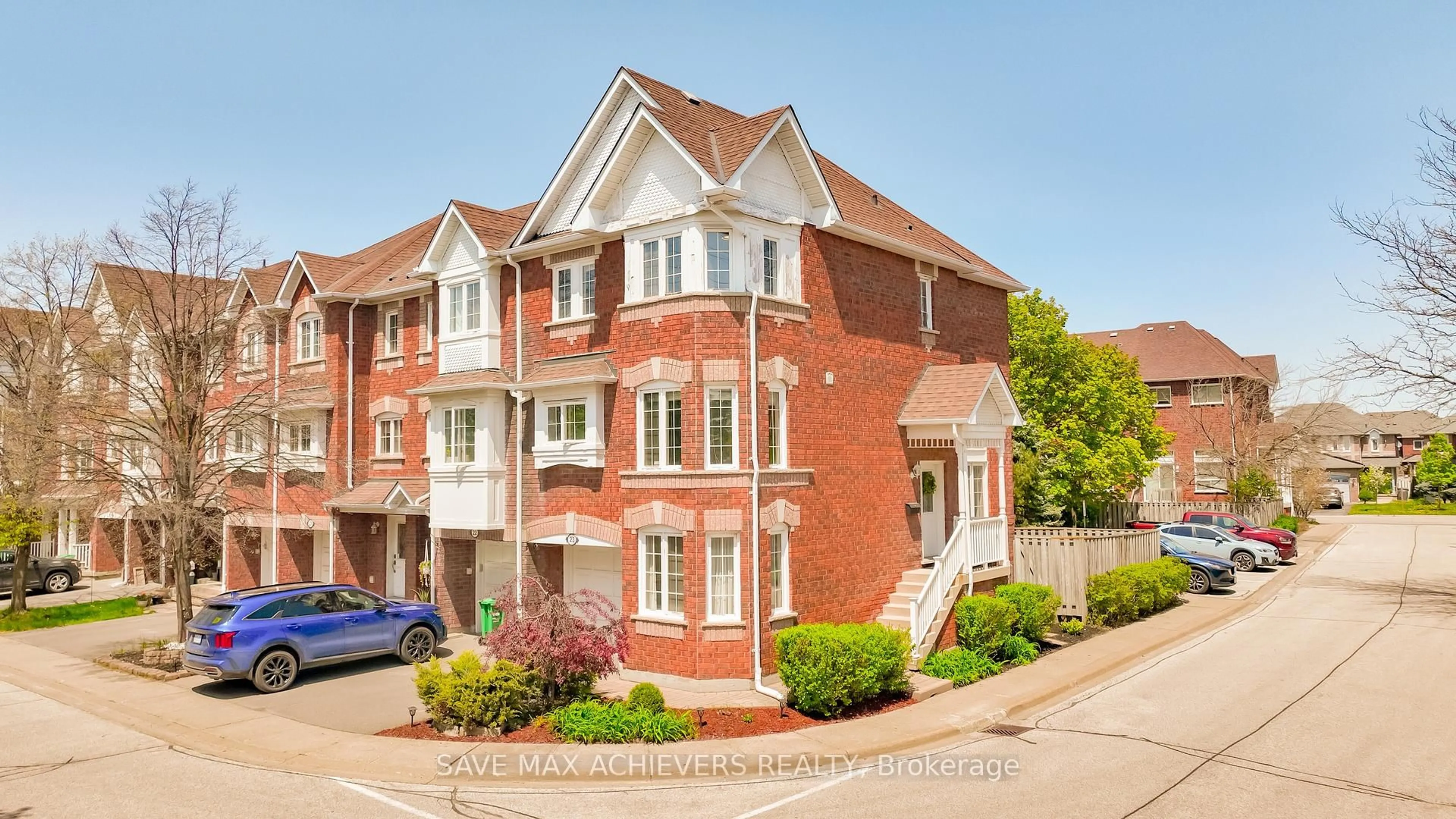 Home with brick exterior material, street for 6060 Snowy Owl Cres #23, Mississauga Ontario L5N 7K3