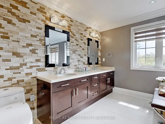 Additional property image - 1504 Pinery Cres