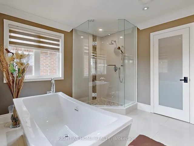 Additional property image - 1504 Pinery Cres
