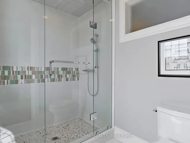 Additional property image - 1504 Pinery Cres