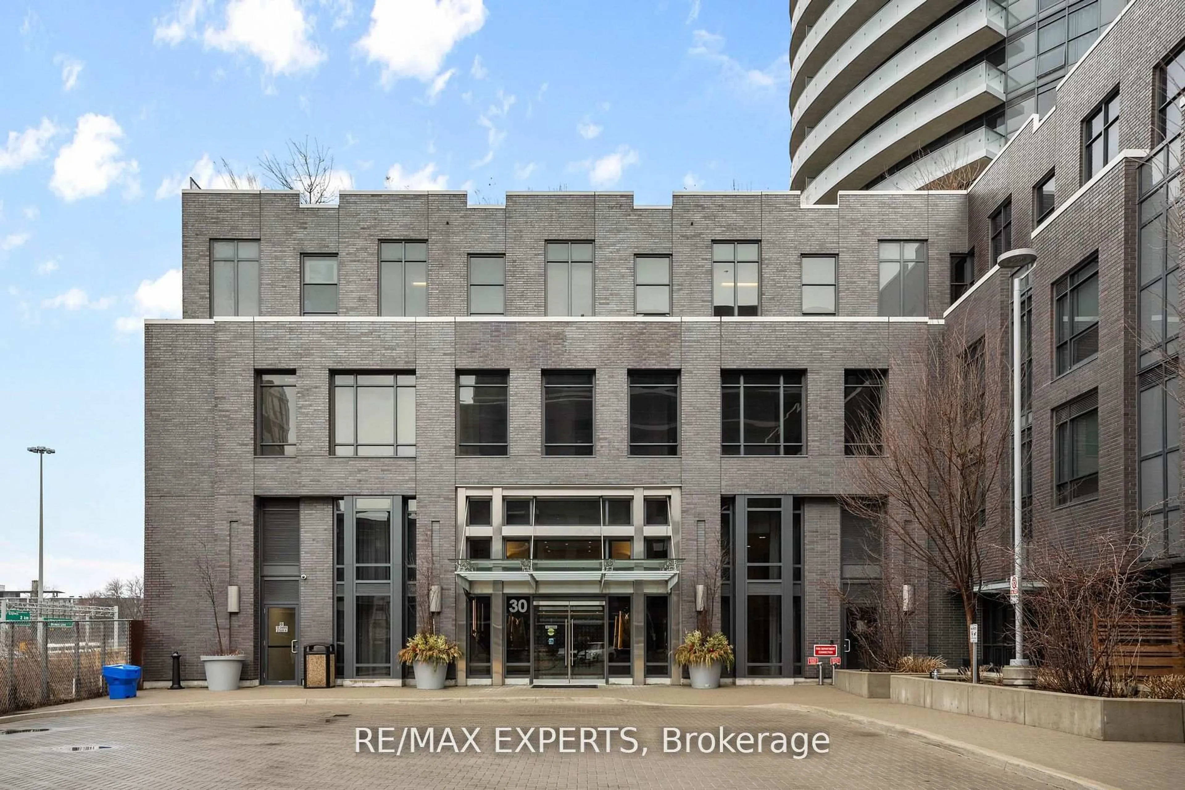 Unknown for 30 Gibbs Rd #1102, Toronto Ontario M9B 0E4
