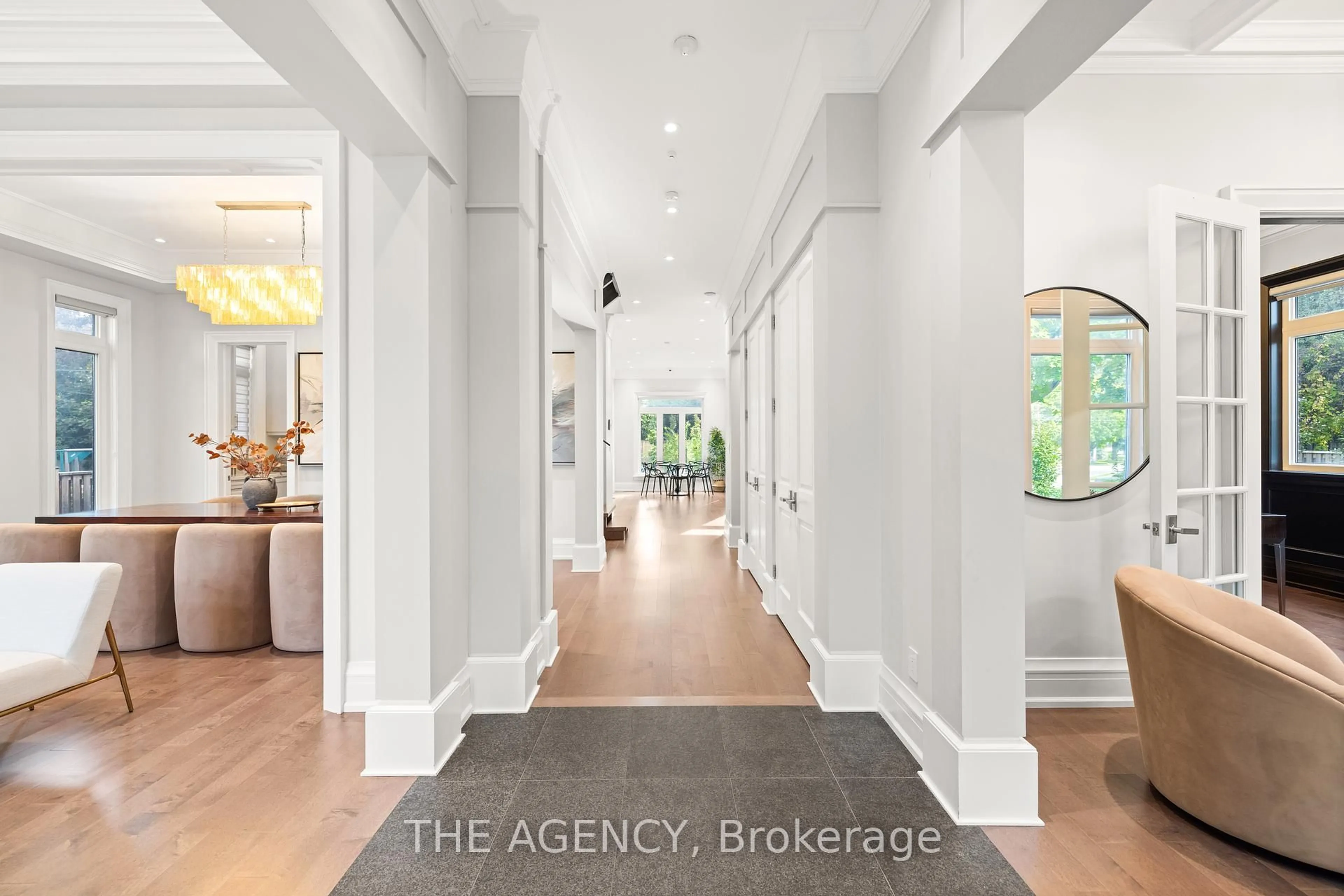 Indoor foyer for 11 Burrows Ave, Toronto Ontario M9B 4W8