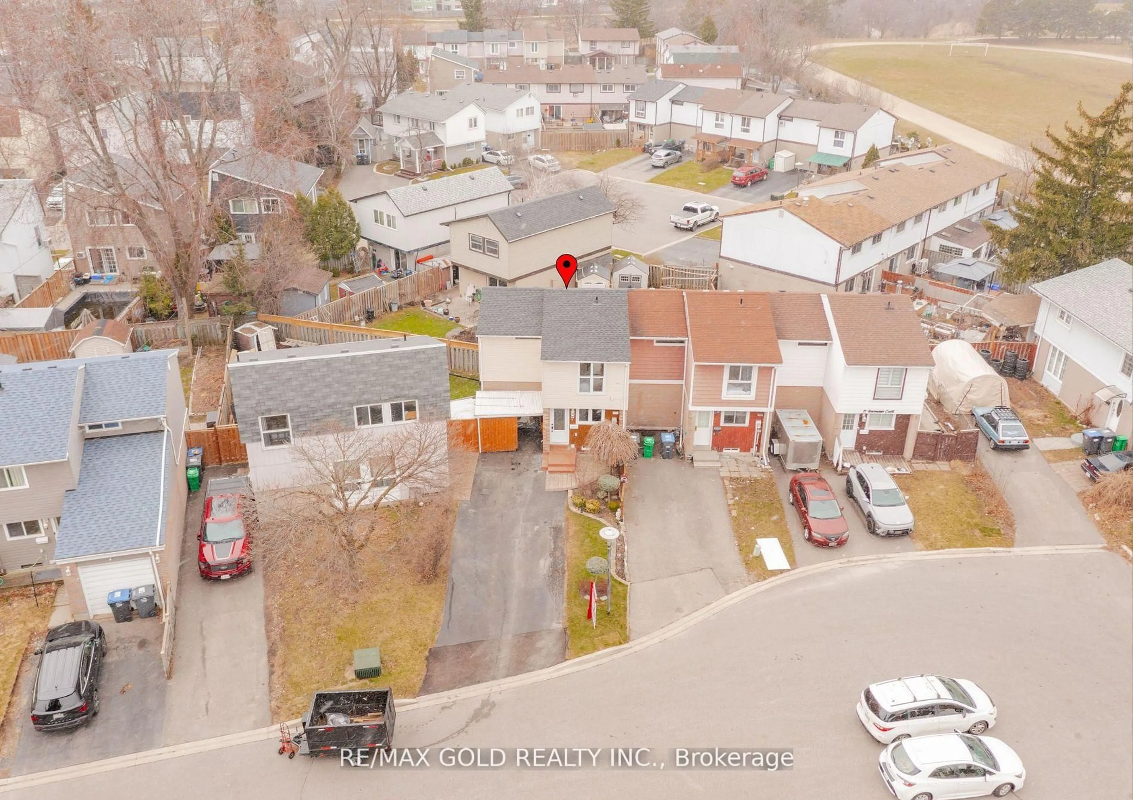 A pic from outside/outdoor area/front of a property/back of a property/a pic from drone, city buildings view from balcony for 9 Havendale Crt, Brampton Ontario L6S 2B5