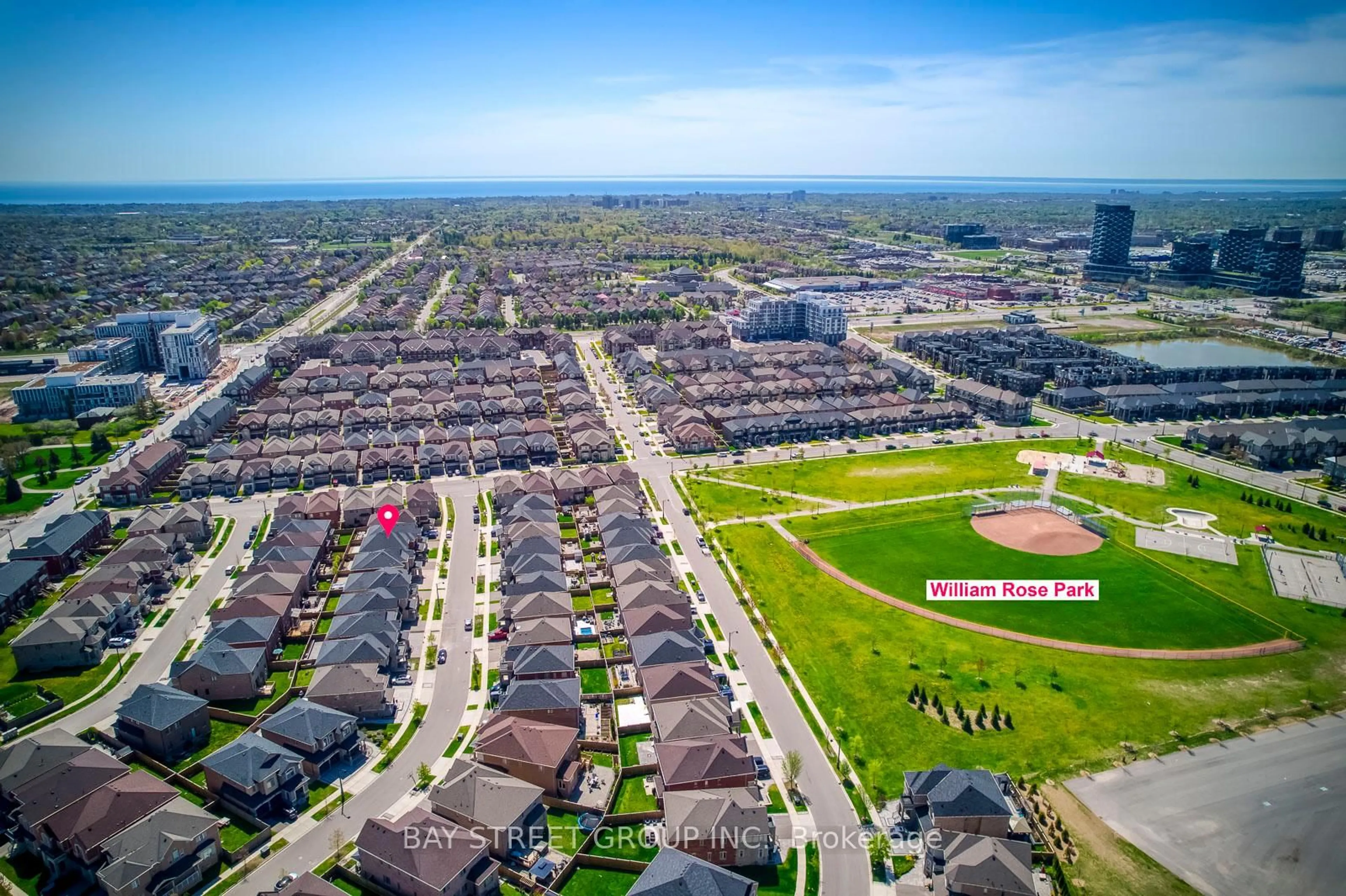 A pic from outside/outdoor area/front of a property/back of a property/a pic from drone, street for 3091 Streamwood Pass, Oakville Ontario L6H 0S8