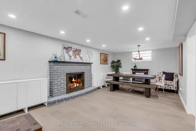Additional property image - 692 Woodview Rd