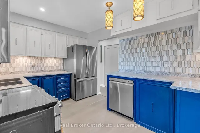 Additional property image - 692 Woodview Rd