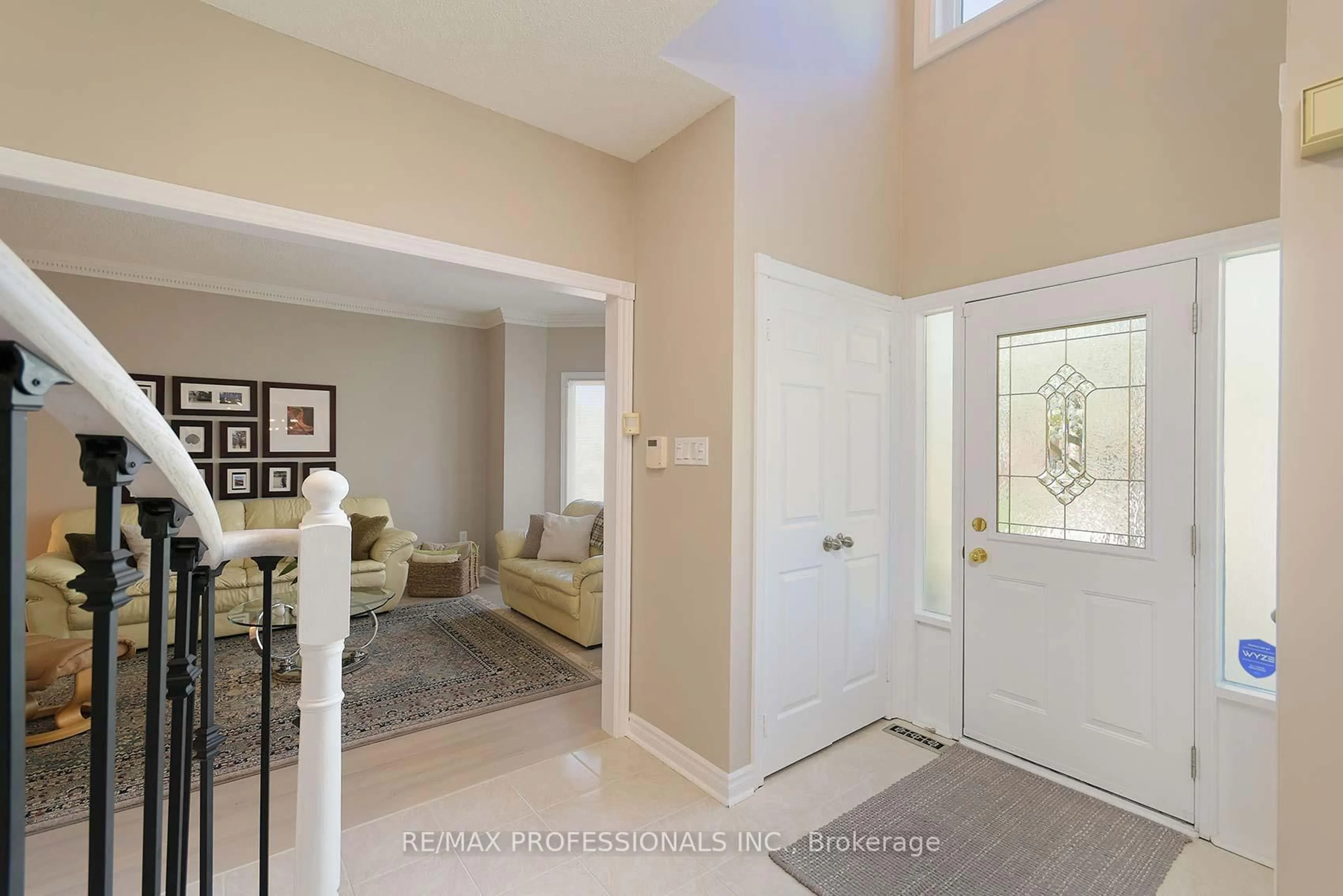 Indoor entryway for 1777 Covington Terr, Mississauga Ontario L5M 3M5