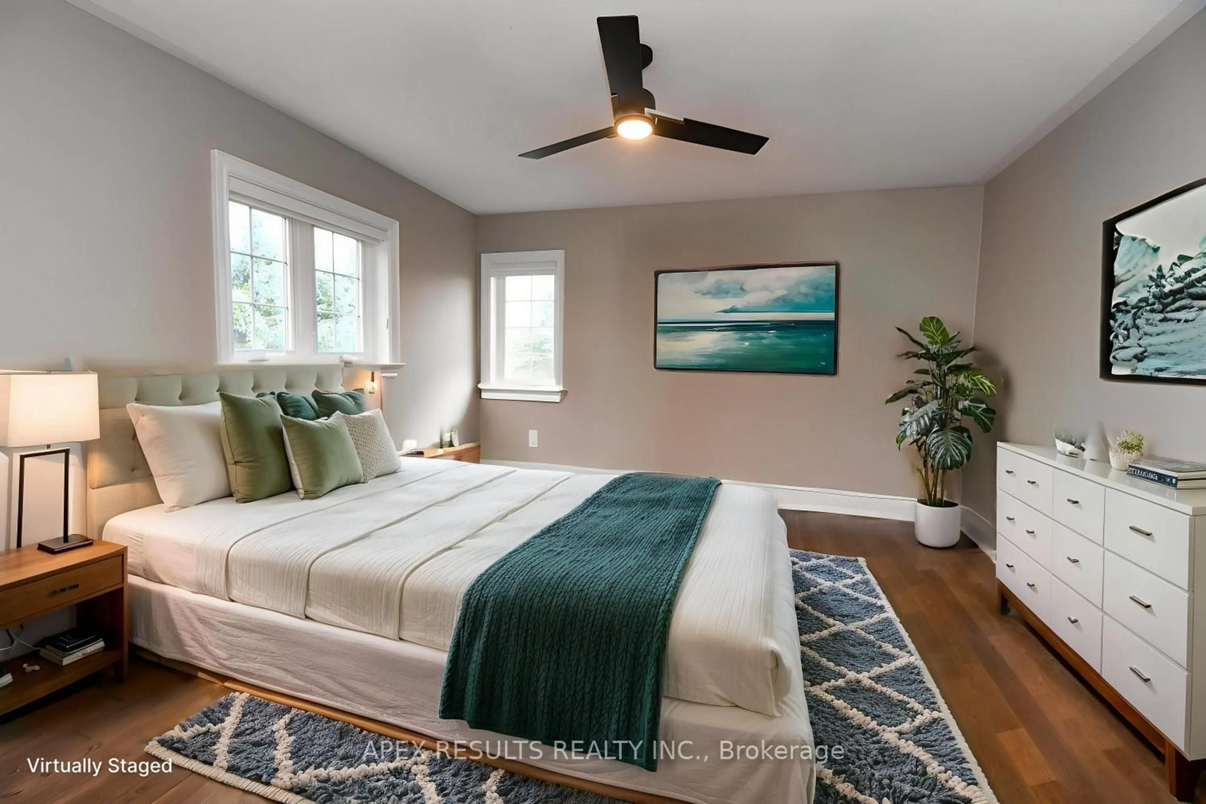 Bedroom with bed, unknown for 2147 Berwick Dr, Burlington Ontario L7M 4B2