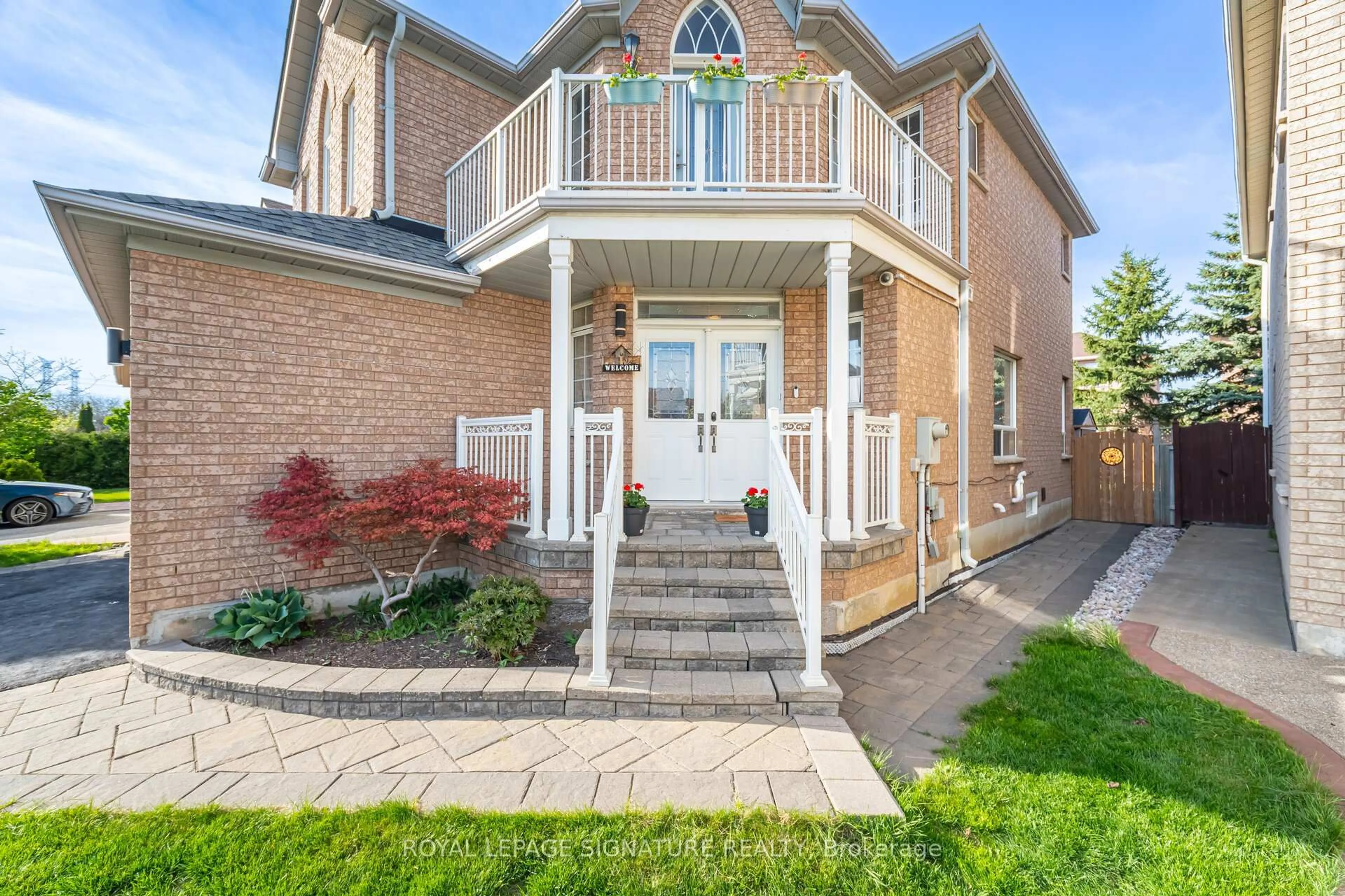 Home with brick exterior material, street for 7289 Magistrate Terr, Mississauga Ontario L5W 1H8