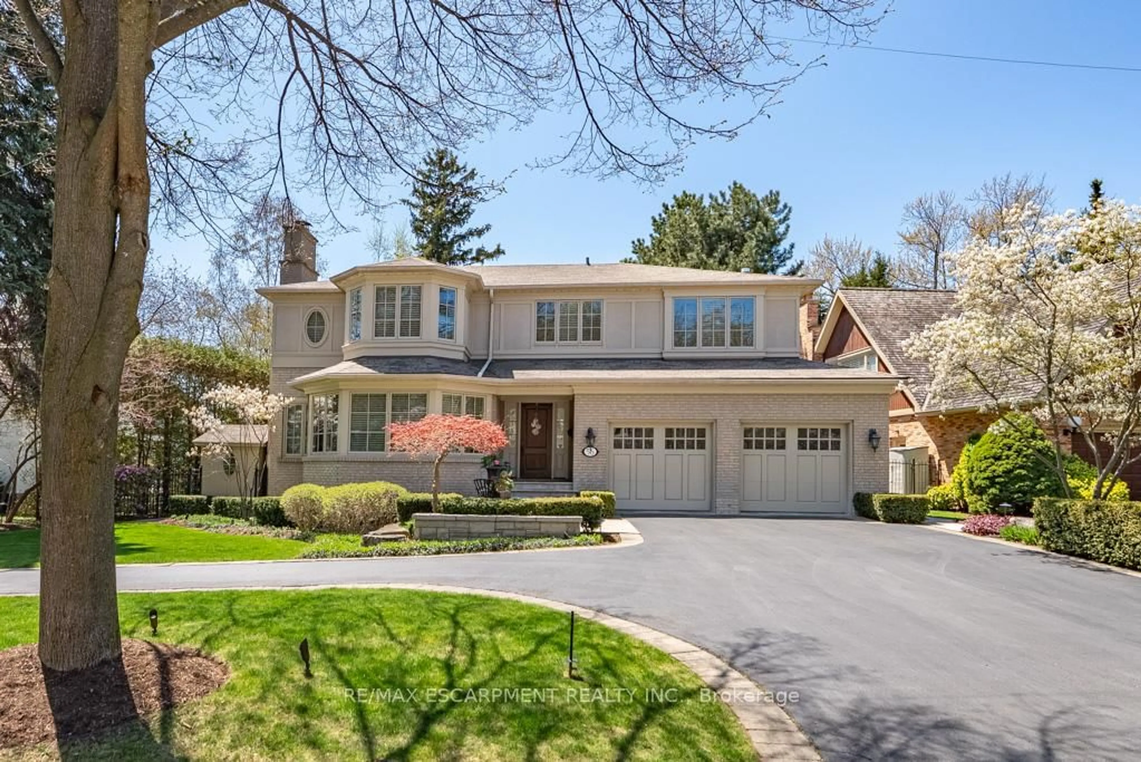 Home with brick exterior material, street for 56 Cameo St, Oakville Ontario L6J 5Y1