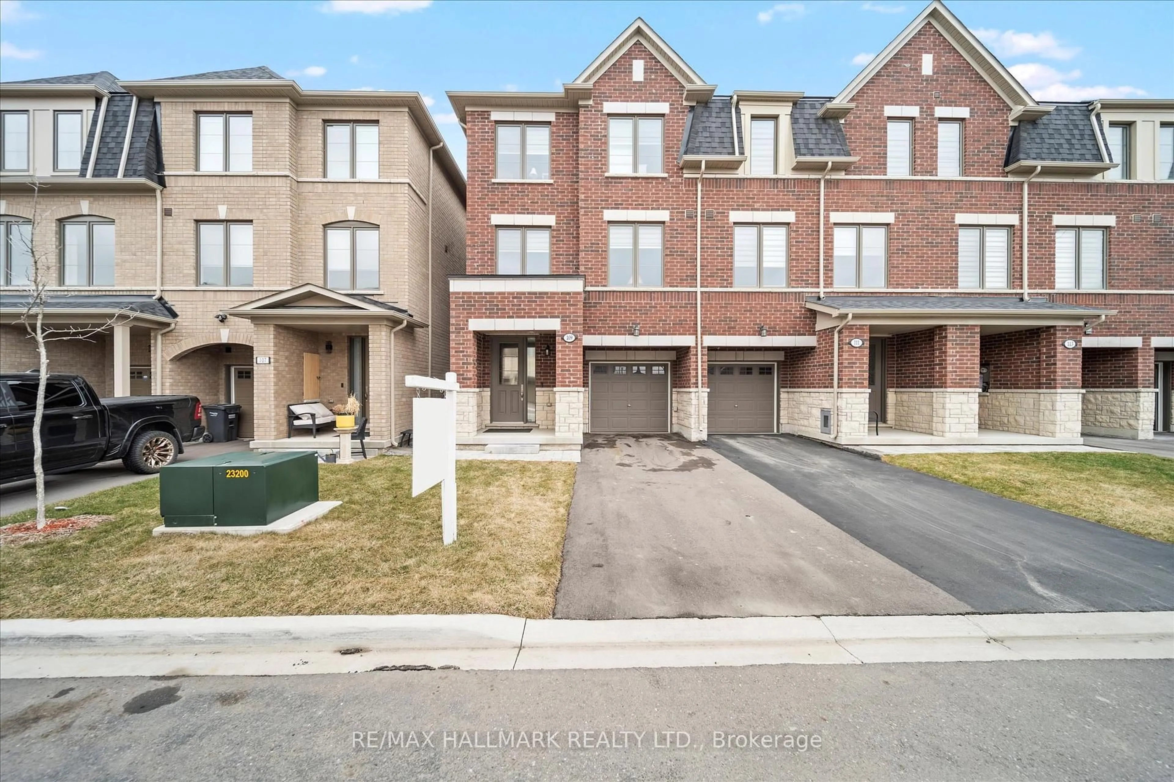 Unknown for 109 Halliford Pl, Brampton Ontario L6P 4N6
