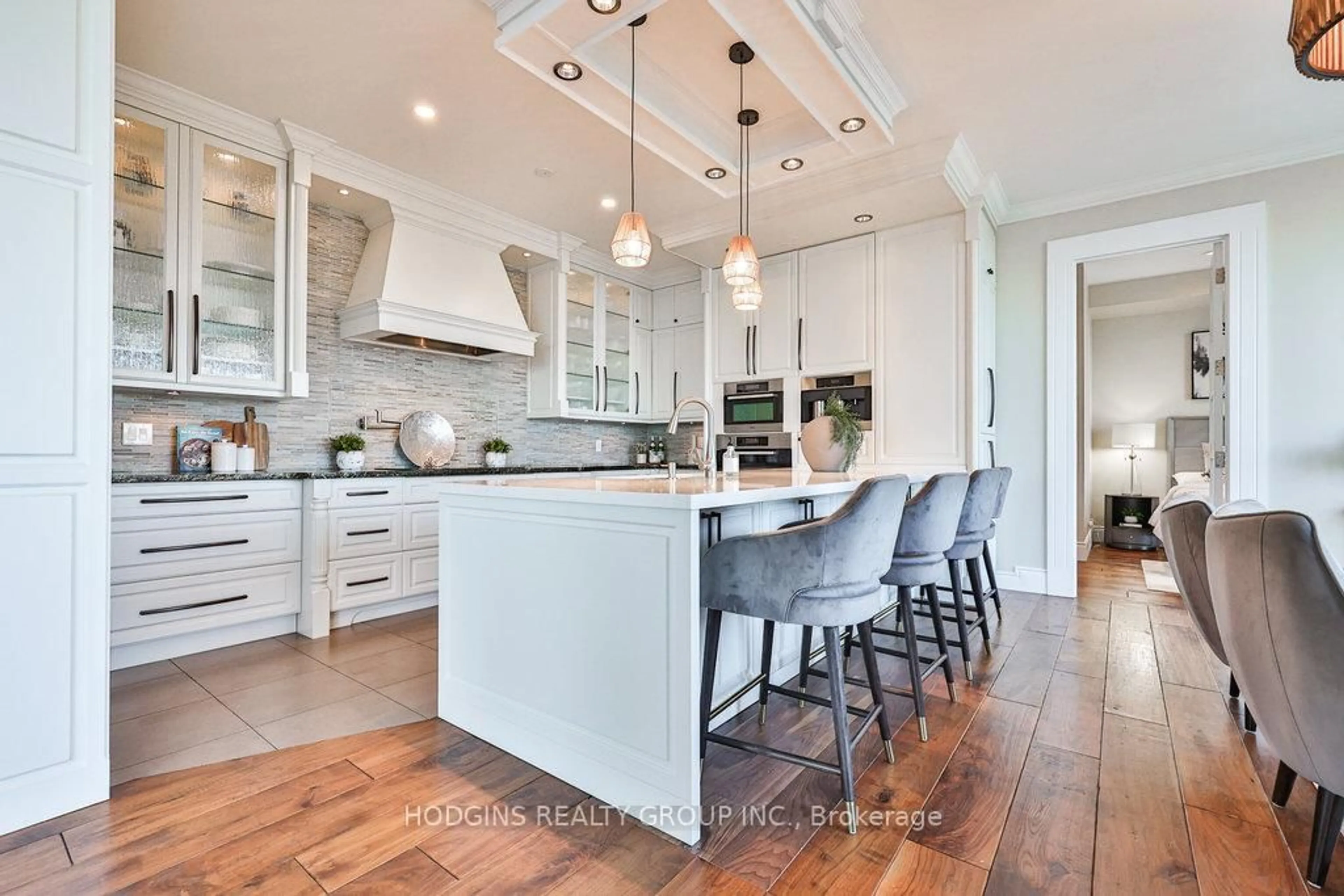 Open concept kitchen, unknown for 1 Hurontario St #2002, Mississauga Ontario L5G 0A3