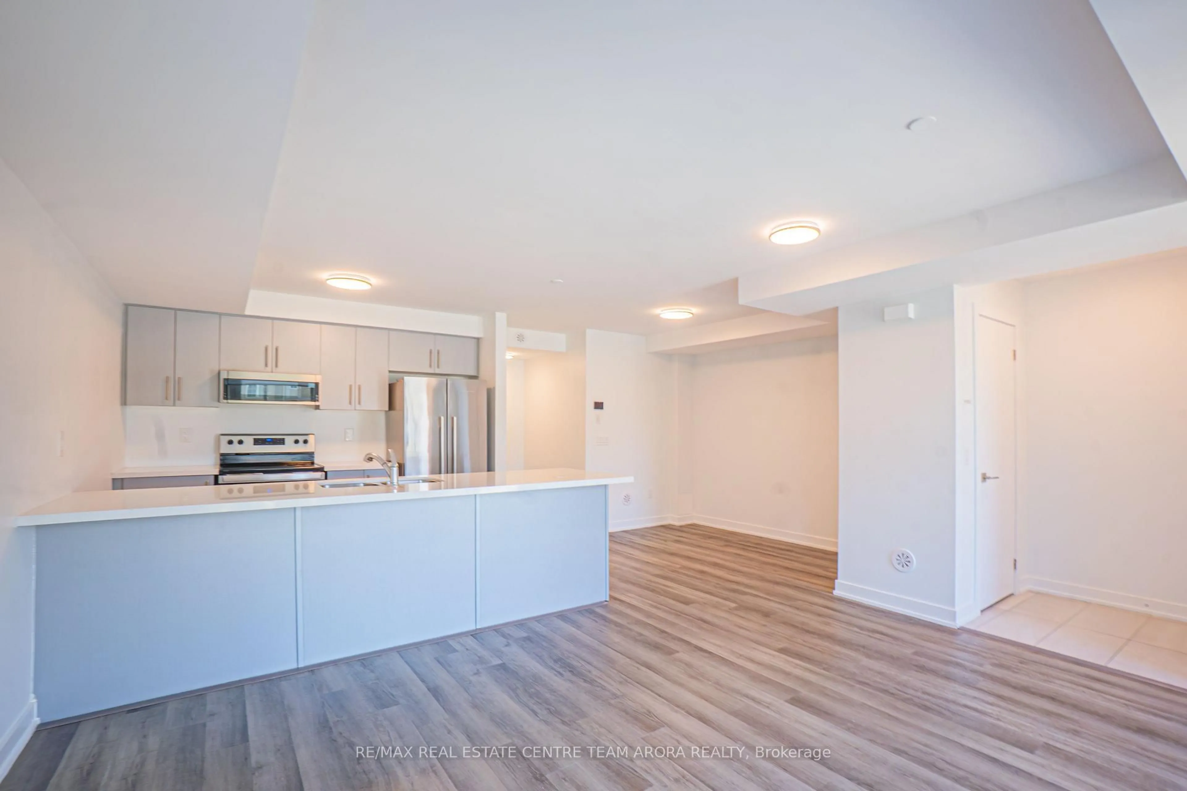 Open concept kitchen, unknown for 165 Veterans Dr #5, Brampton Ontario L7A 0B6