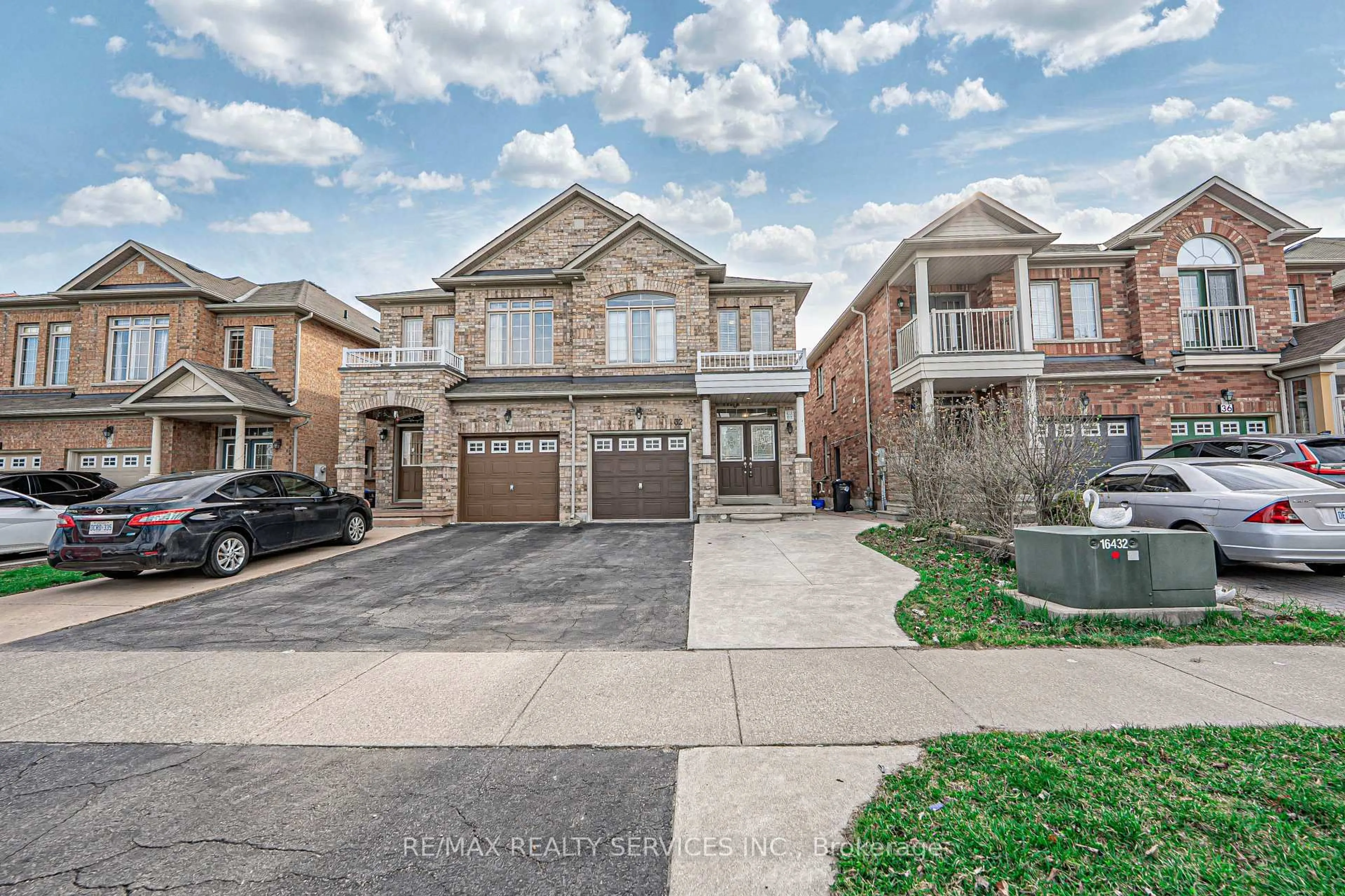 Home with brick exterior material, street for 32 Crystalview Cres, Brampton Ontario L6P 2R7