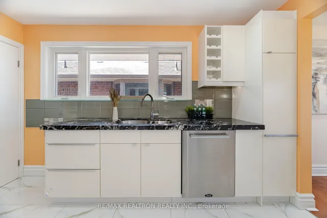 Additional property image - 86 Crendon Dr