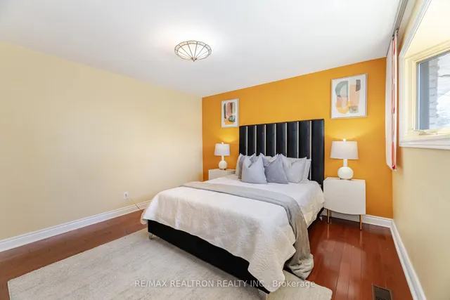Additional property image - 86 Crendon Dr