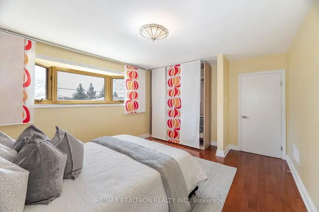 Additional property image - 86 Crendon Dr