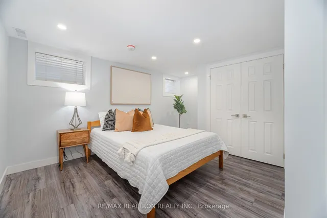 Additional property image - 86 Crendon Dr