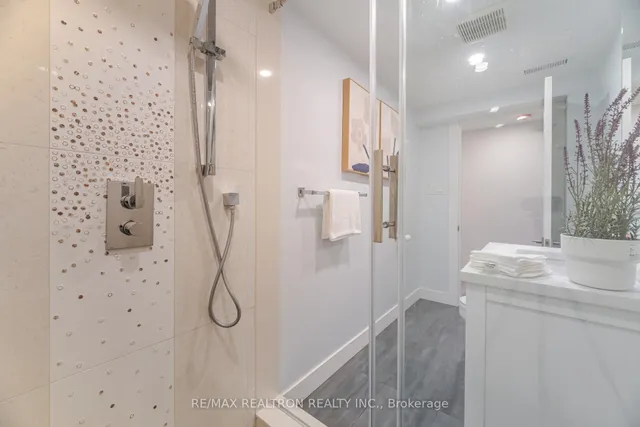 Additional property image - 86 Crendon Dr