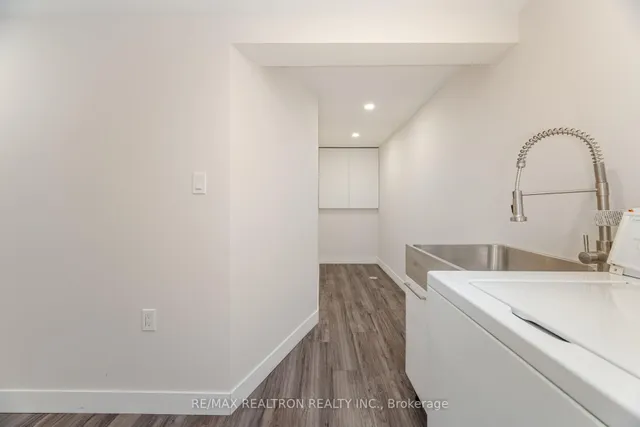 Additional property image - 86 Crendon Dr