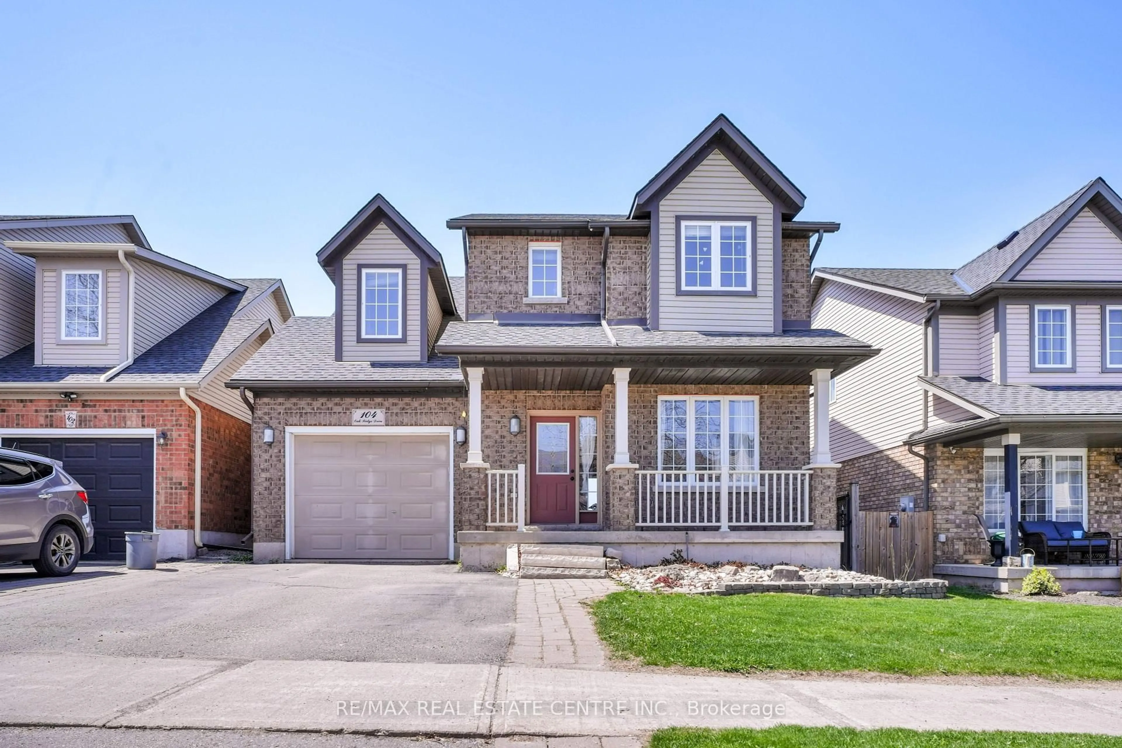 Home with brick exterior material, street for 104 Oak Ridge Dr, Orangeville Ontario L9W 5J5