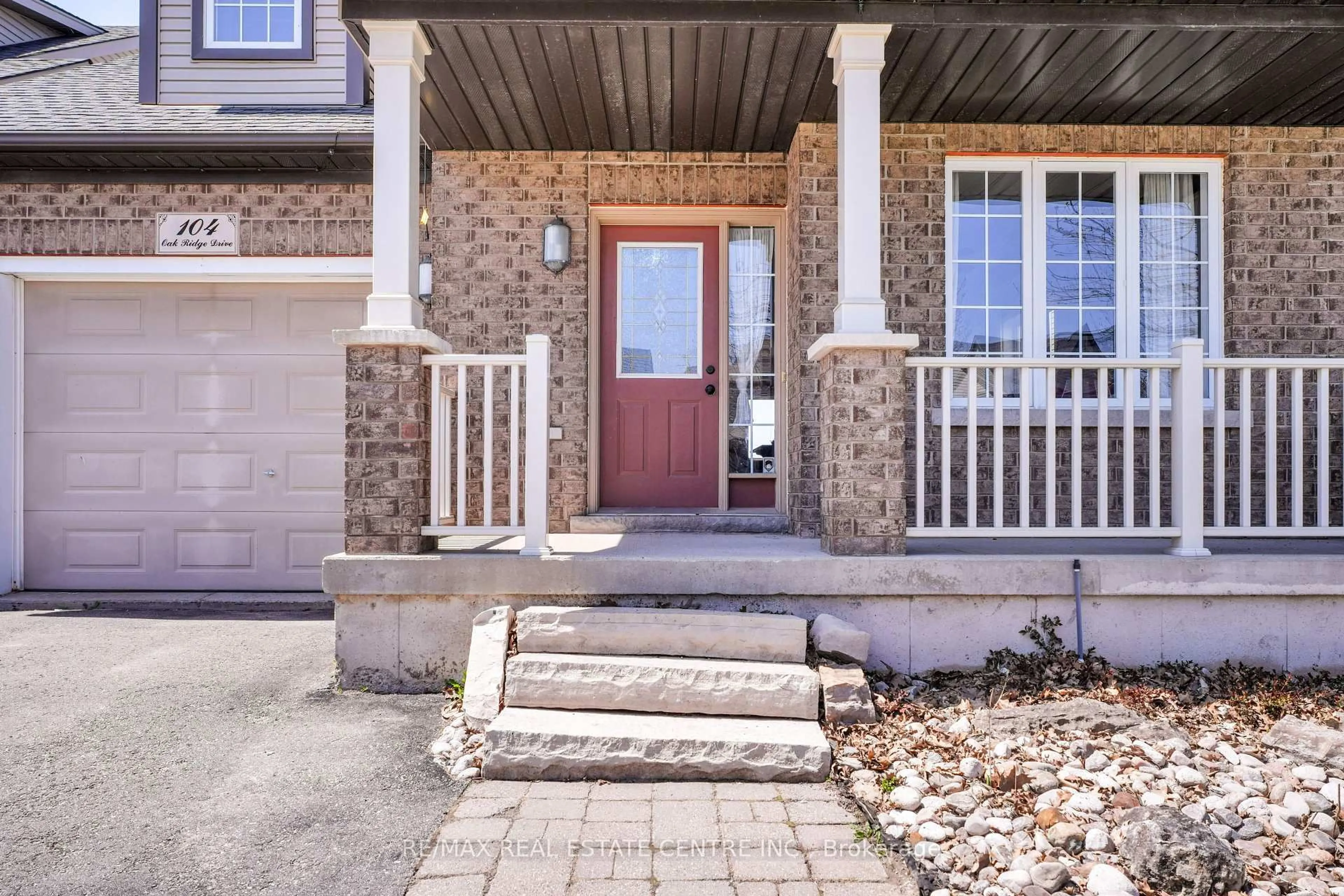 Home with brick exterior material, street for 104 Oak Ridge Dr, Orangeville Ontario L9W 5J5