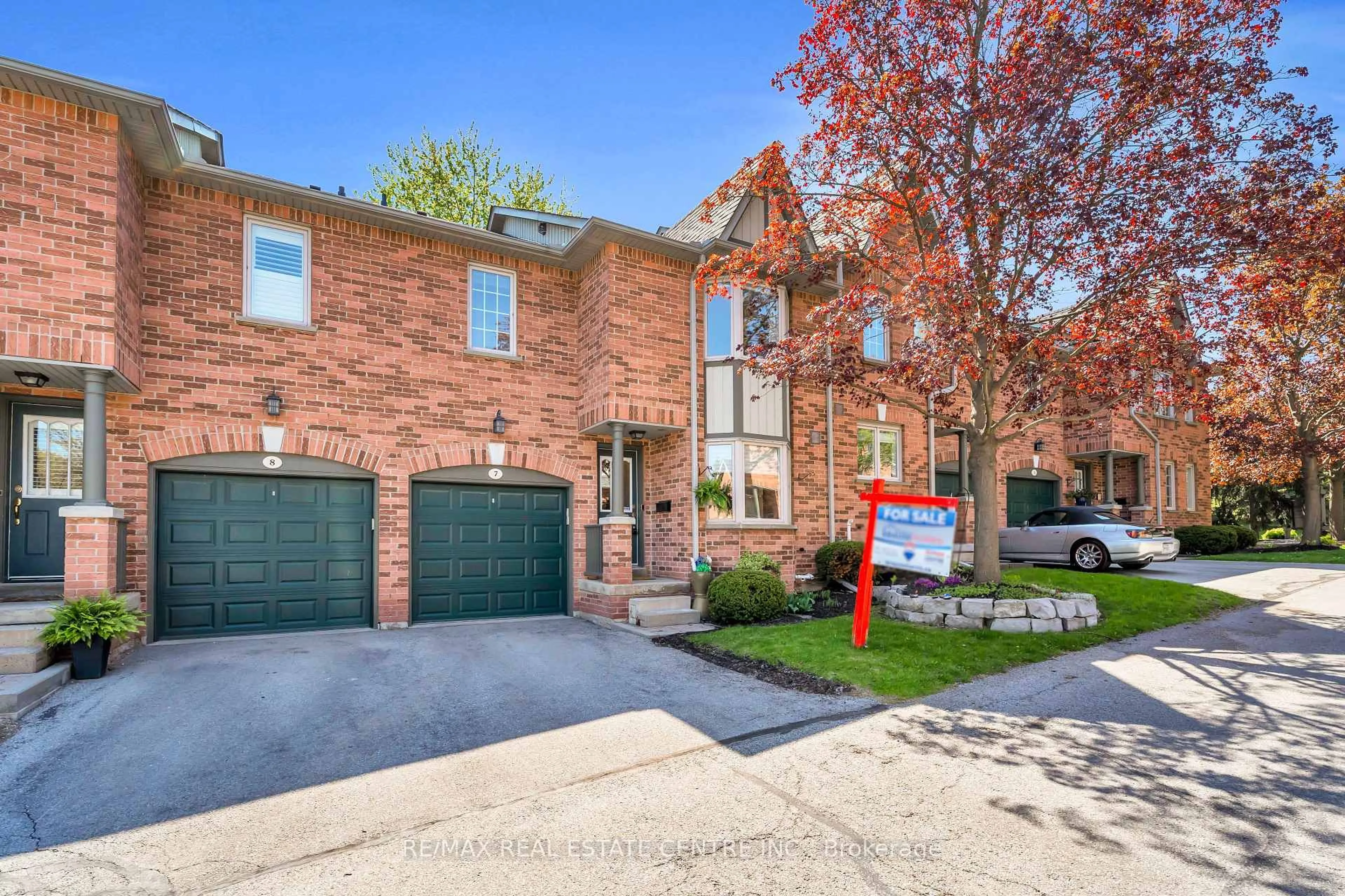 Home with brick exterior material, street for 76 River Dr #7, Halton Hills Ontario L7G 2J2