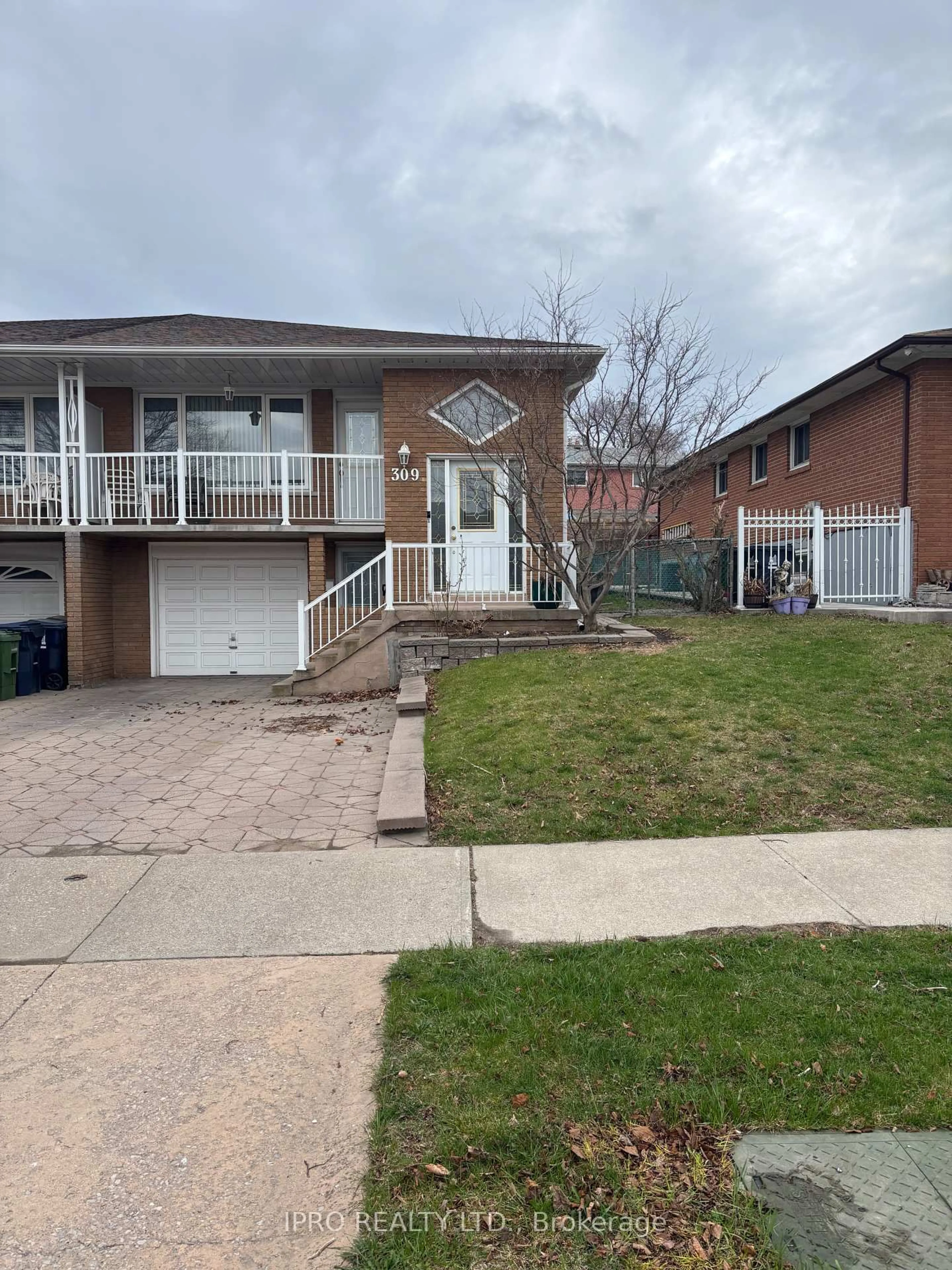 Unknown for 309 Pellatt Ave, Toronto Ontario M9N 3P2