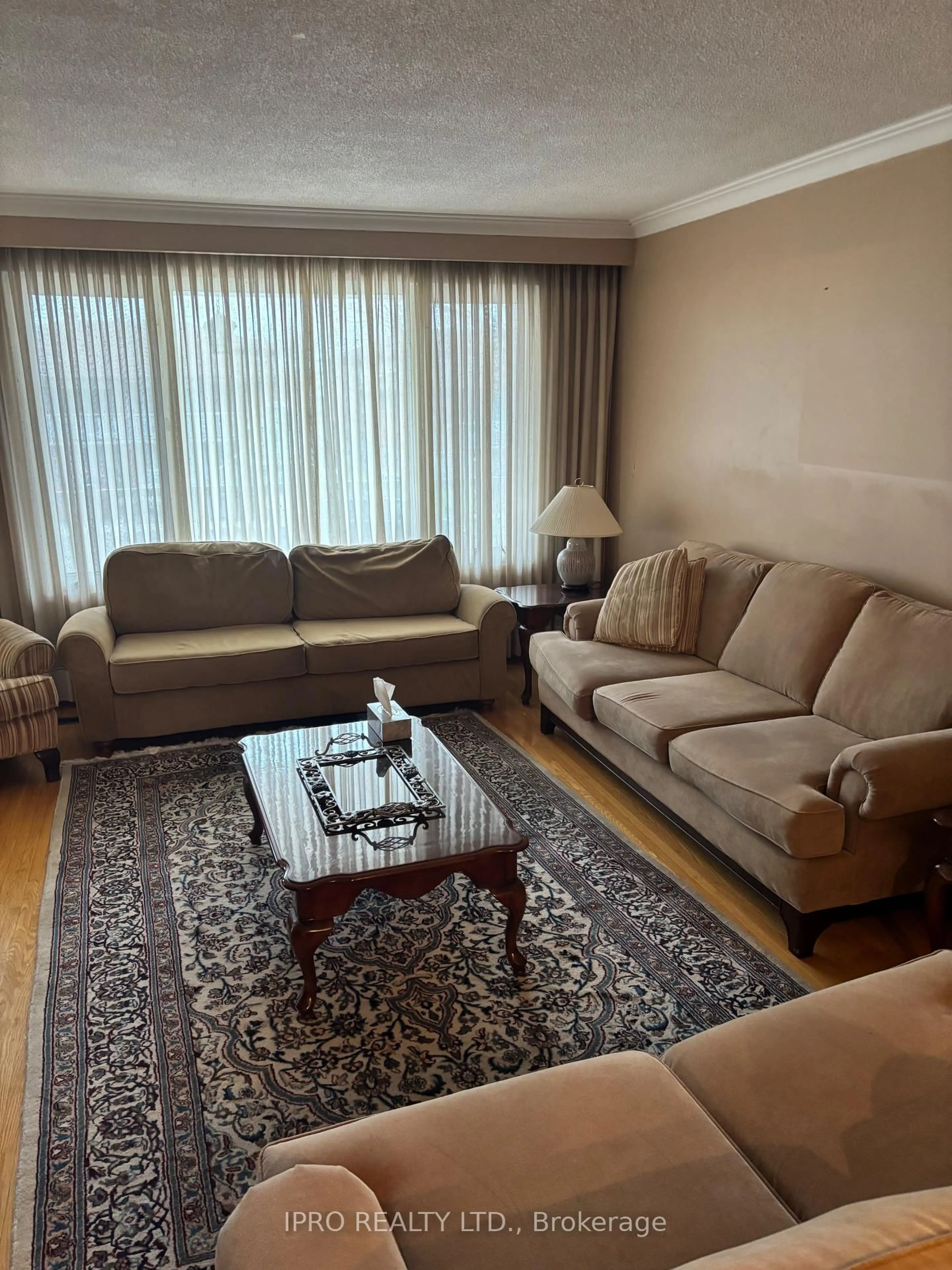 Living room with furniture, unknown for 309 Pellatt Ave, Toronto Ontario M9N 3P2