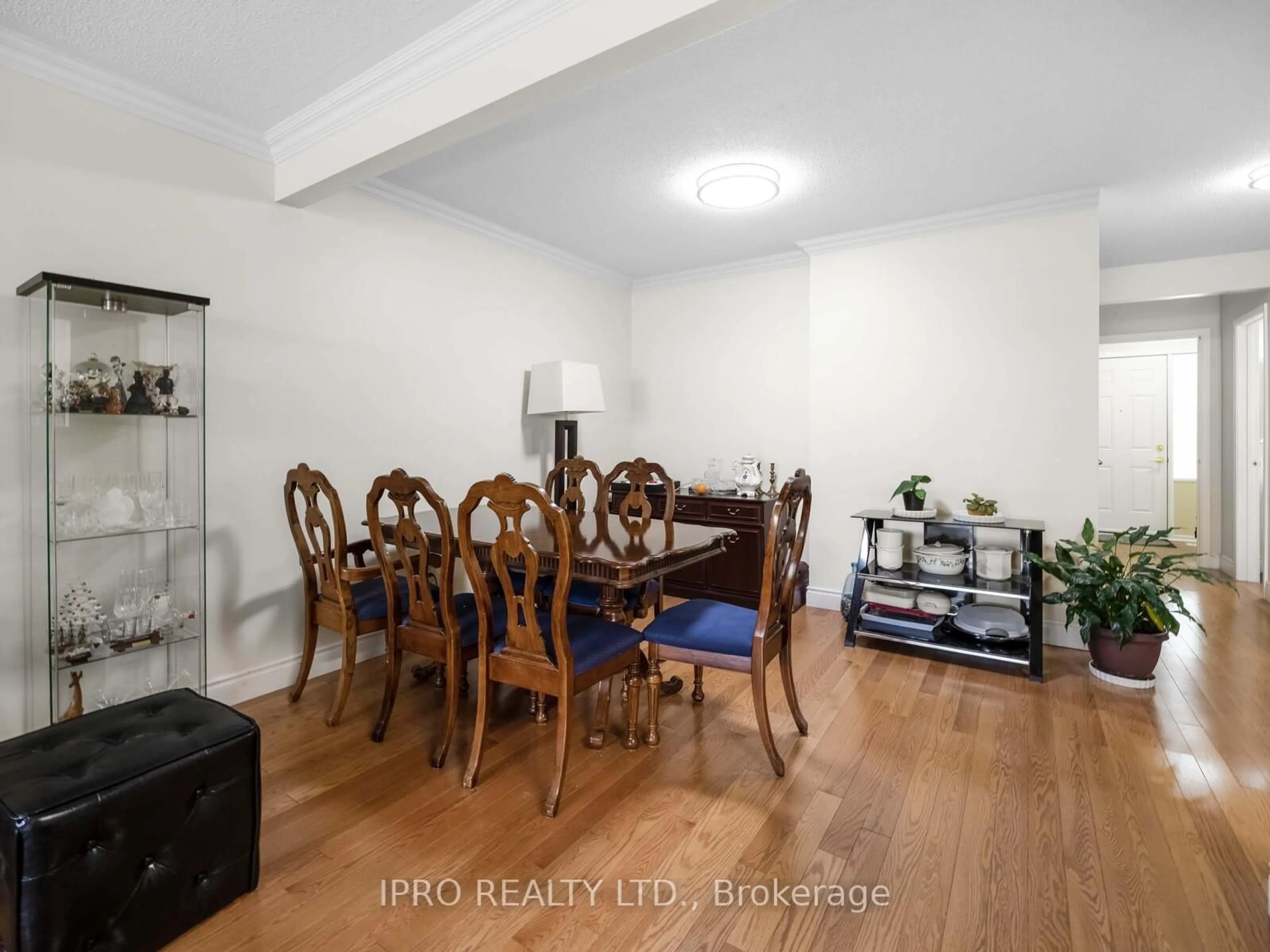Dining room, wood/laminate floor for 2020 South Millway N/A, Mississauga Ontario L5L 1K2