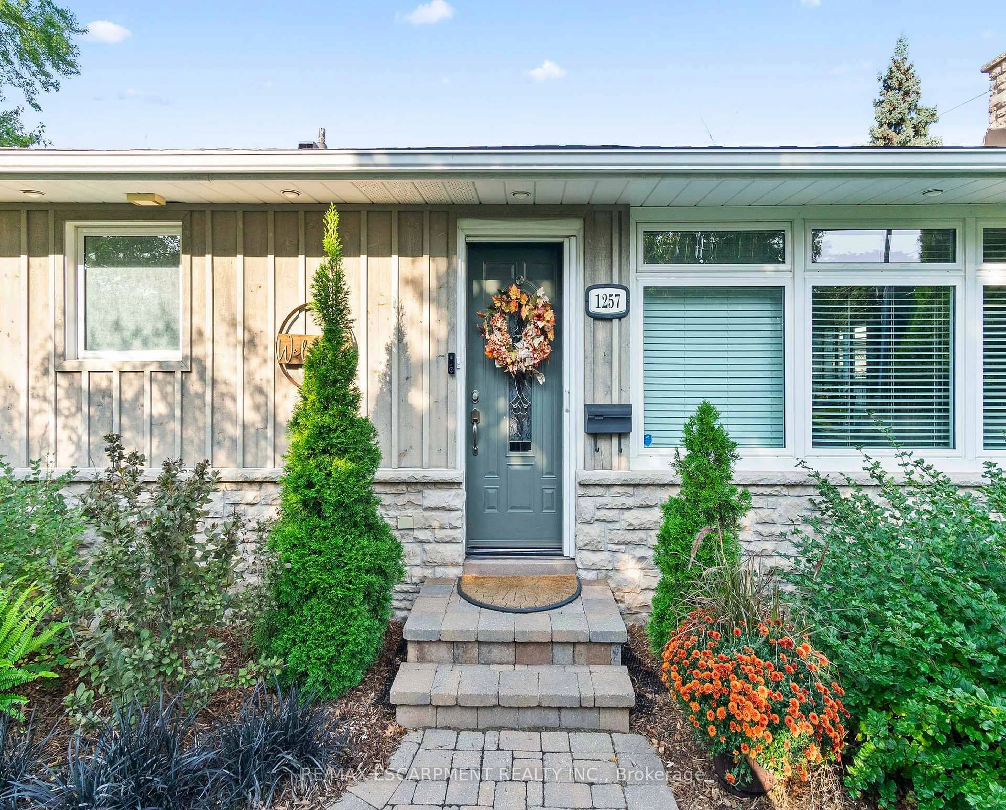 Unknown for 1257 Hillview Cres, Oakville Ontario L6H 2C6