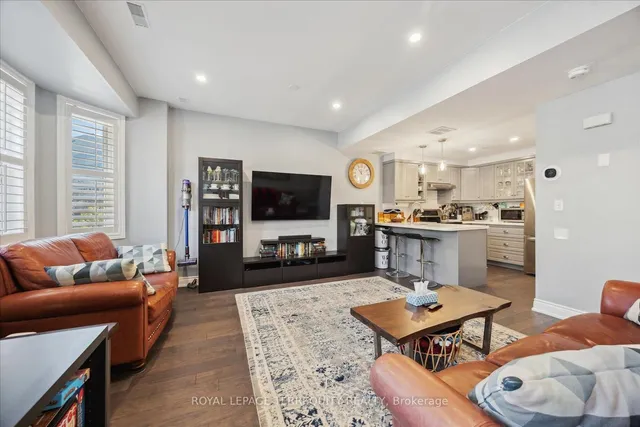 Additional property image - 760 Lawrence Ave Unit 61