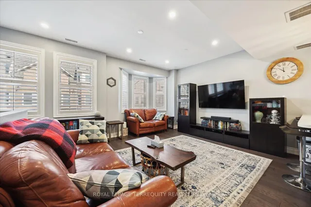 Additional property image - 760 Lawrence Ave Unit 61