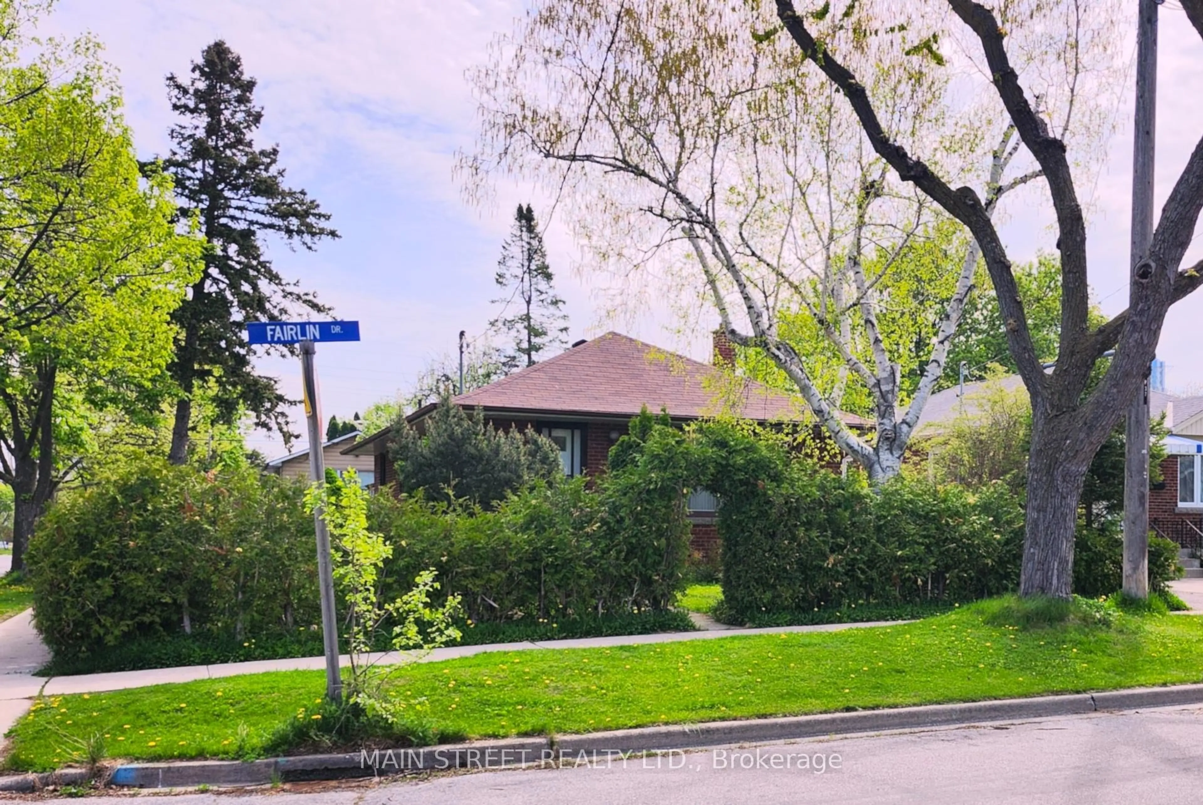 Unknown for 37 Fairlin Dr, Toronto Ontario M9B 4J4