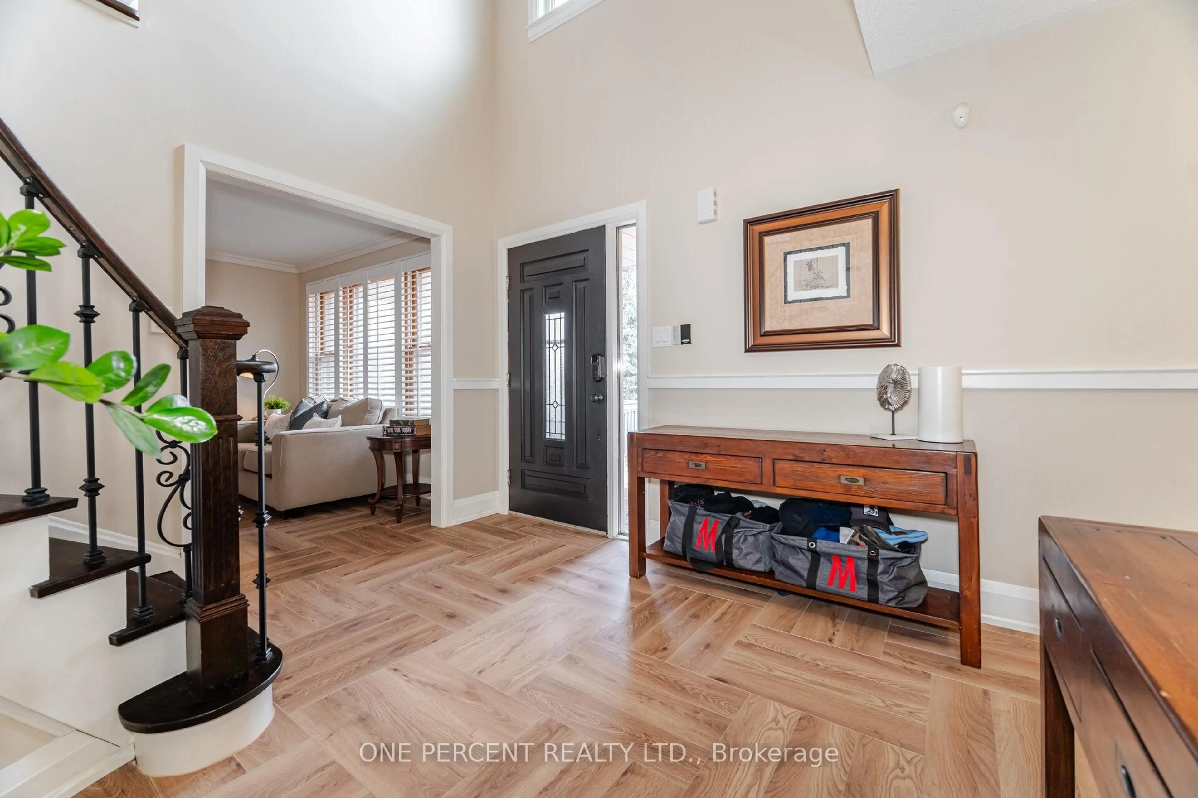Indoor entryway for 5 Bowes Crt, Caledon Ontario L7E 1A5
