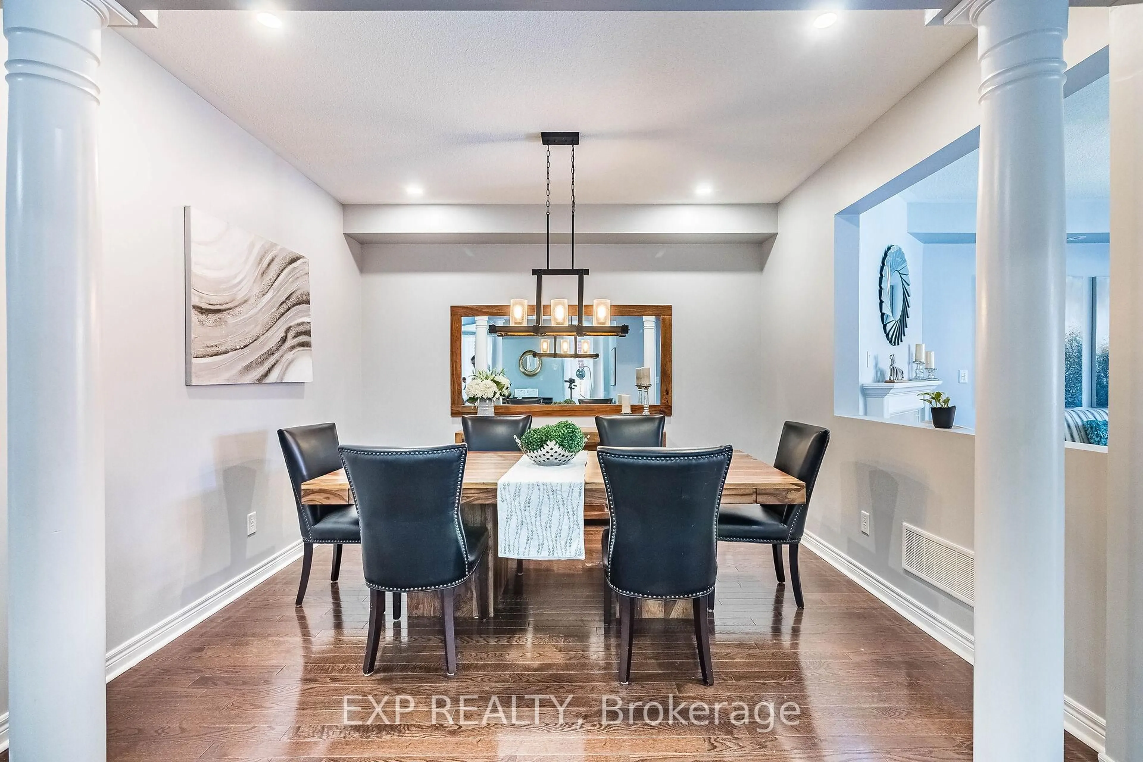 Dining room, unknown for 652 Mockridge Terr, Milton Ontario L9T 8V7